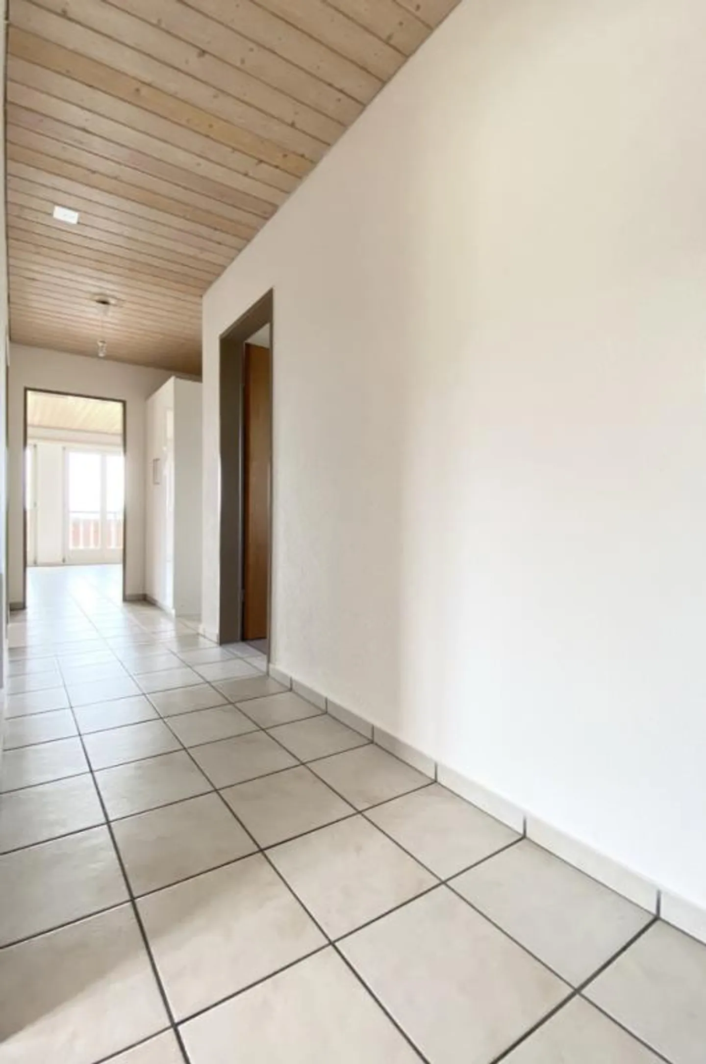 Helle Wohnung mit Aussicht ins Grüne - Foto 5 von 8