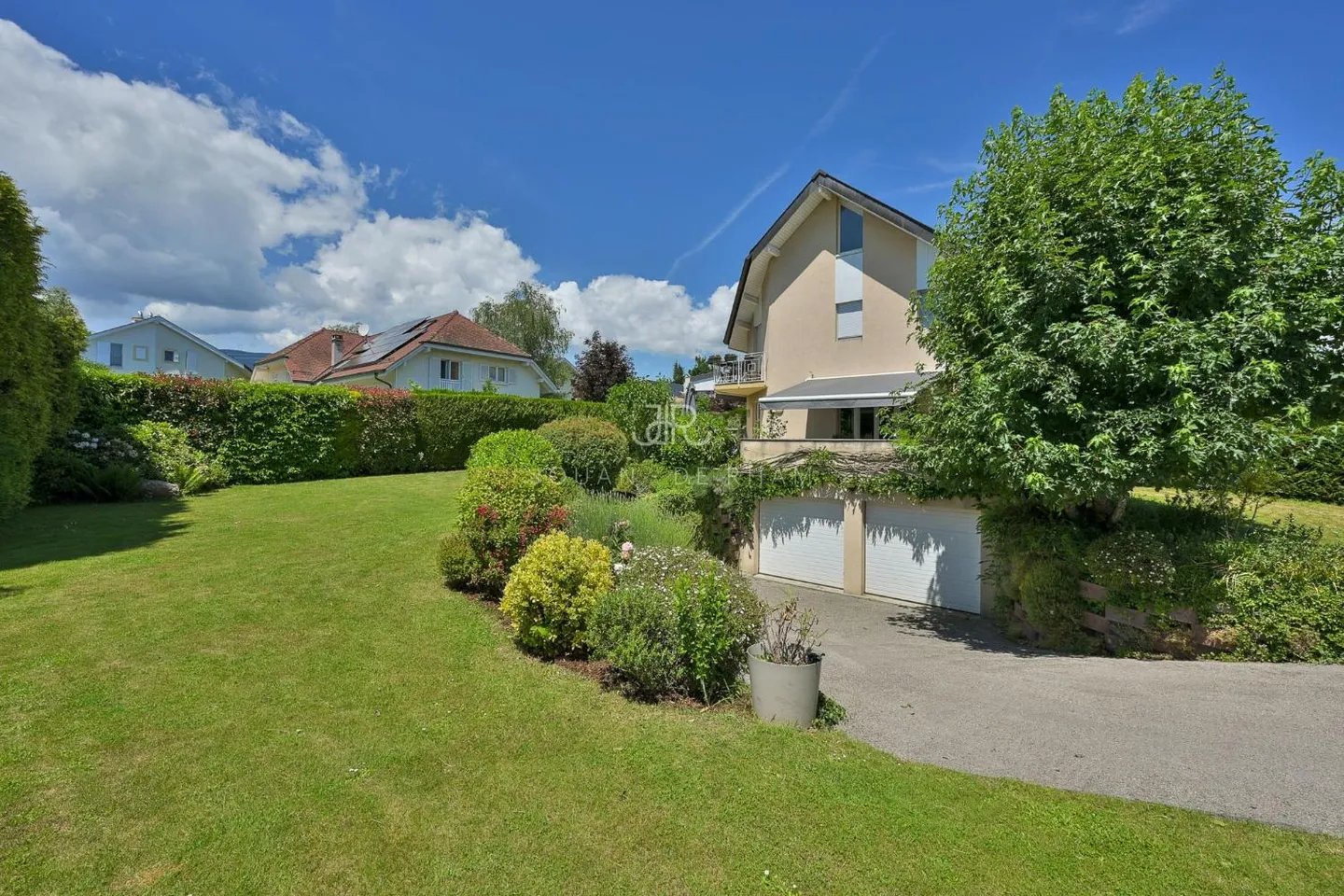 Bogis-Bossey | Twin villa in a quiet area in Terre Sainte - Photo 1 of 13