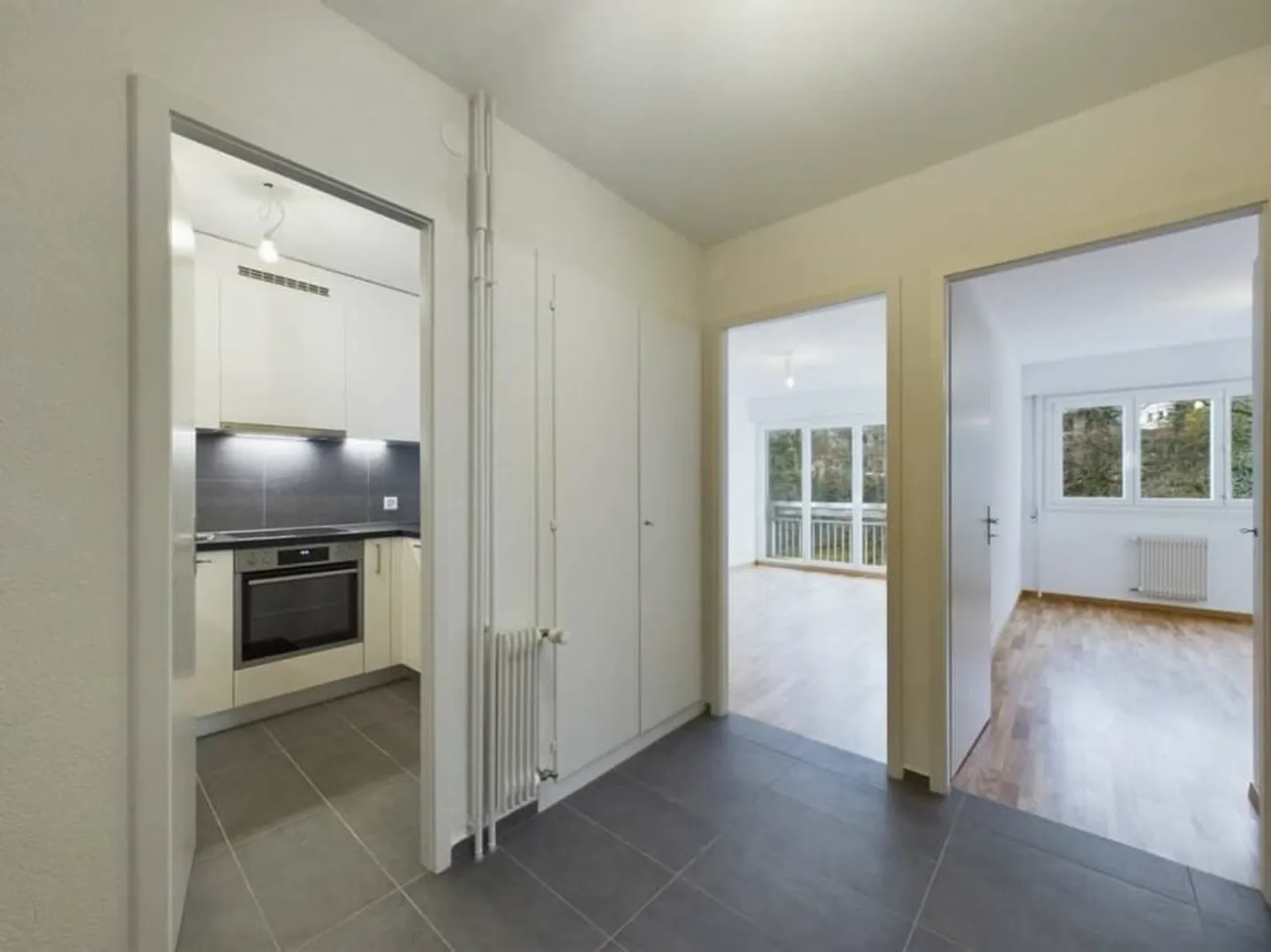 Appartement de 2 pièces au niveau -1 à Lausanne - Photo 2 sur 6