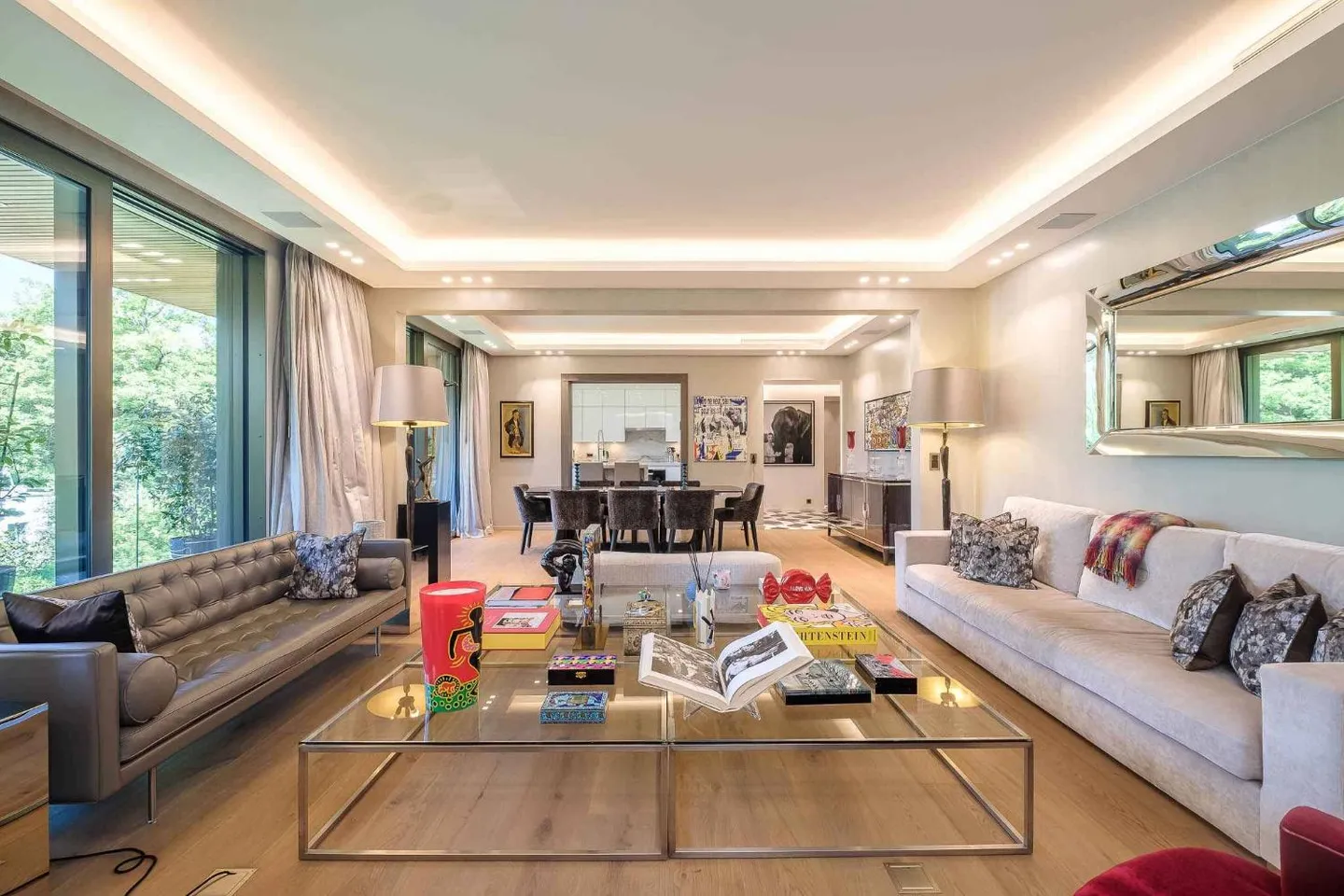 Luxurious Penthouse in an Extraordinary Residence - Photo 1 of 5