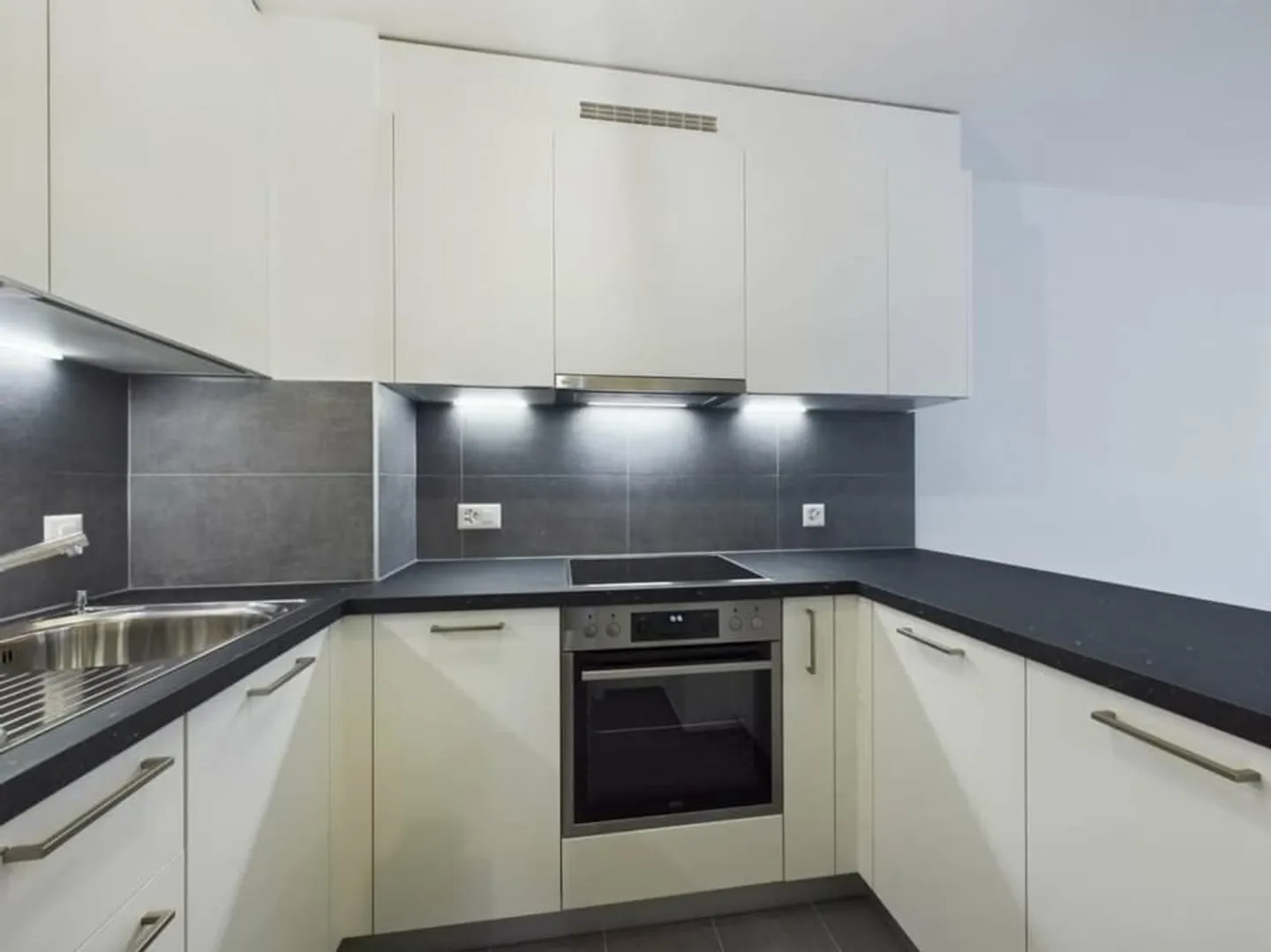 Appartement de 2 pièces au niveau -1 à Lausanne - Photo 4 sur 6