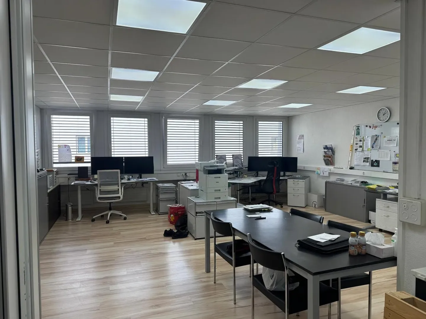 Ufficio luminoso di 105 m² al 2° piano a Egg - disponibile immediatamente - Foto 7 di 7