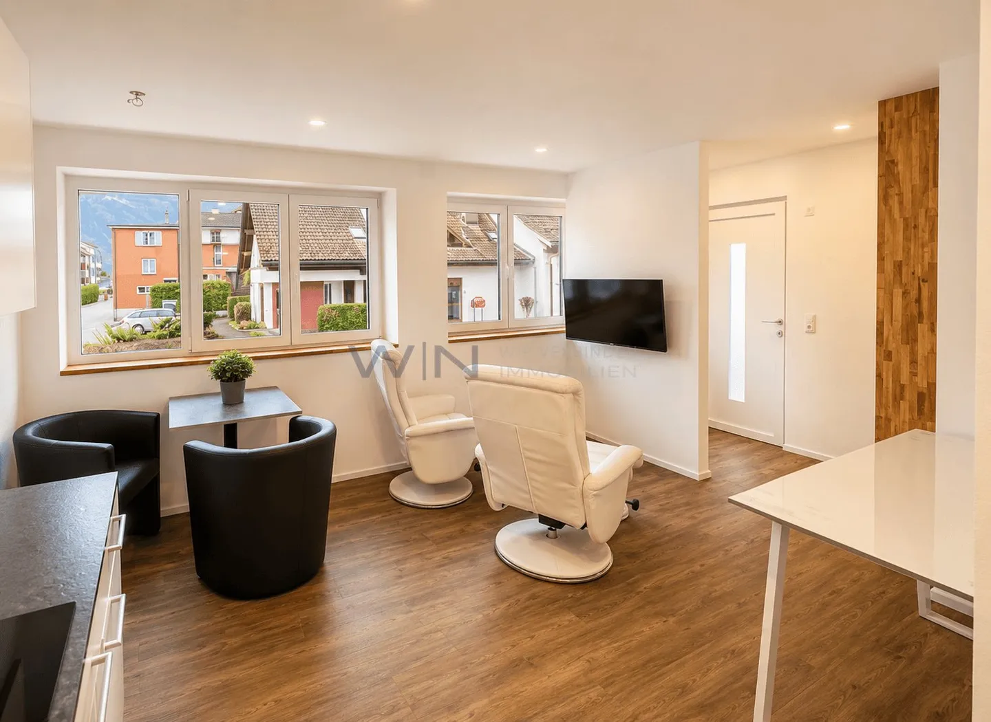 10 FULLY RENTED UNITS | 5.3% NET - Photo 4 of 7