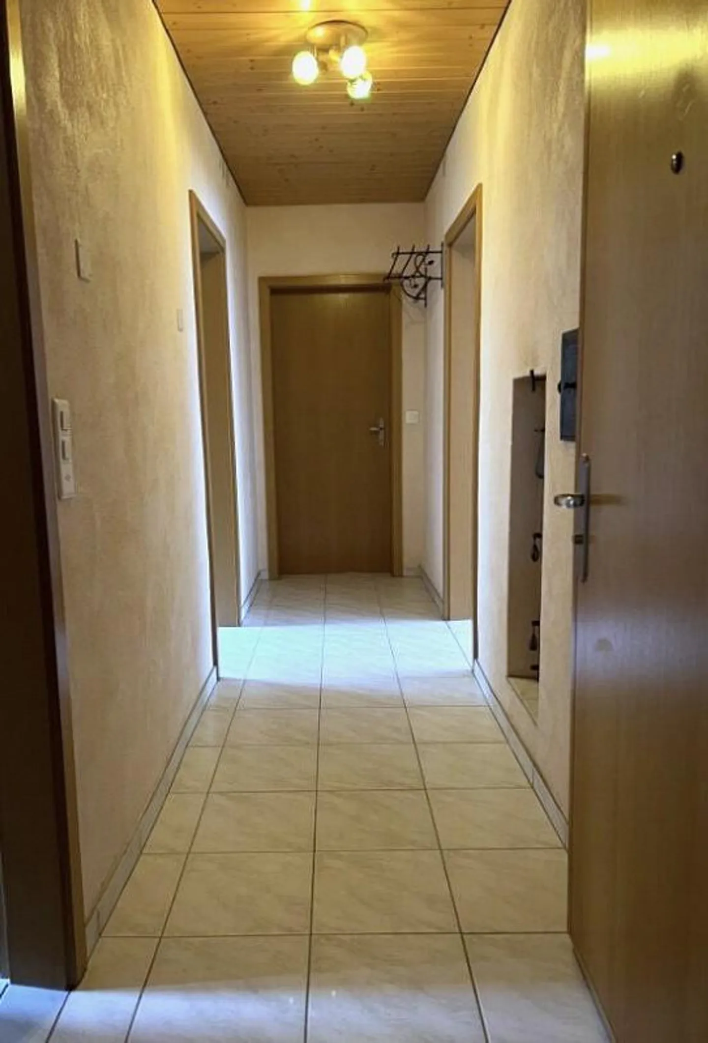 3 ½-Room Apartment with Garden Seating Area, Limited Term - Photo 3 of 13