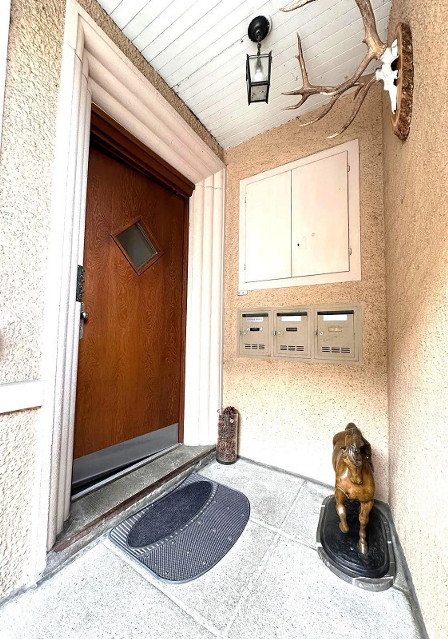 3 ½-Room Apartment with Garden Seating Area, Limited Term - Photo 4 of 13
