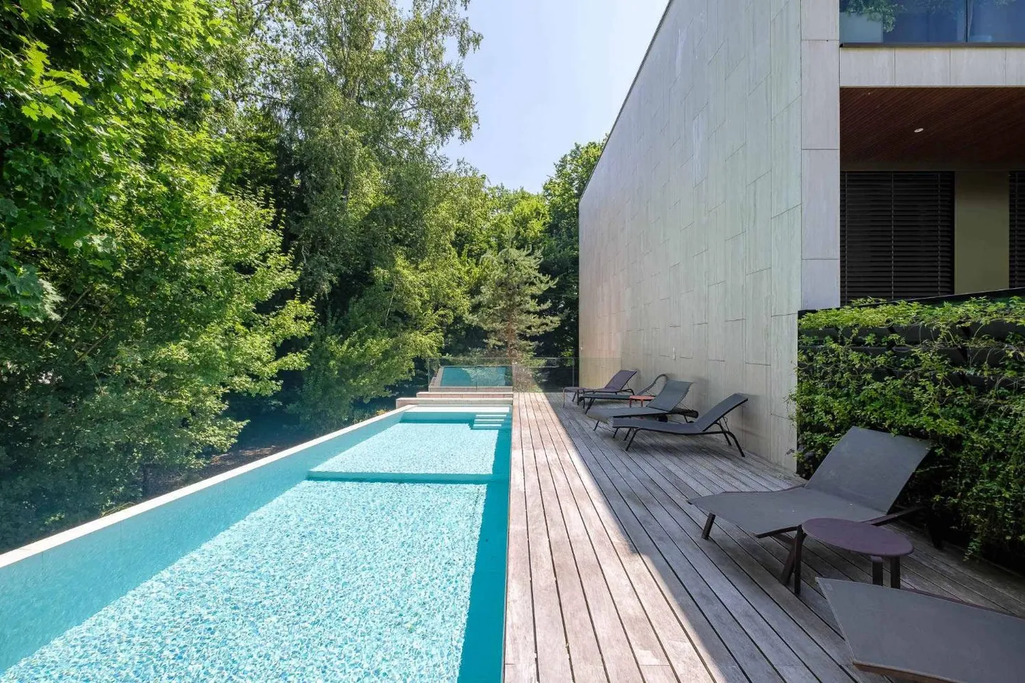 Luxurious Penthouse in an Extraordinary Residence - Photo 5 of 5