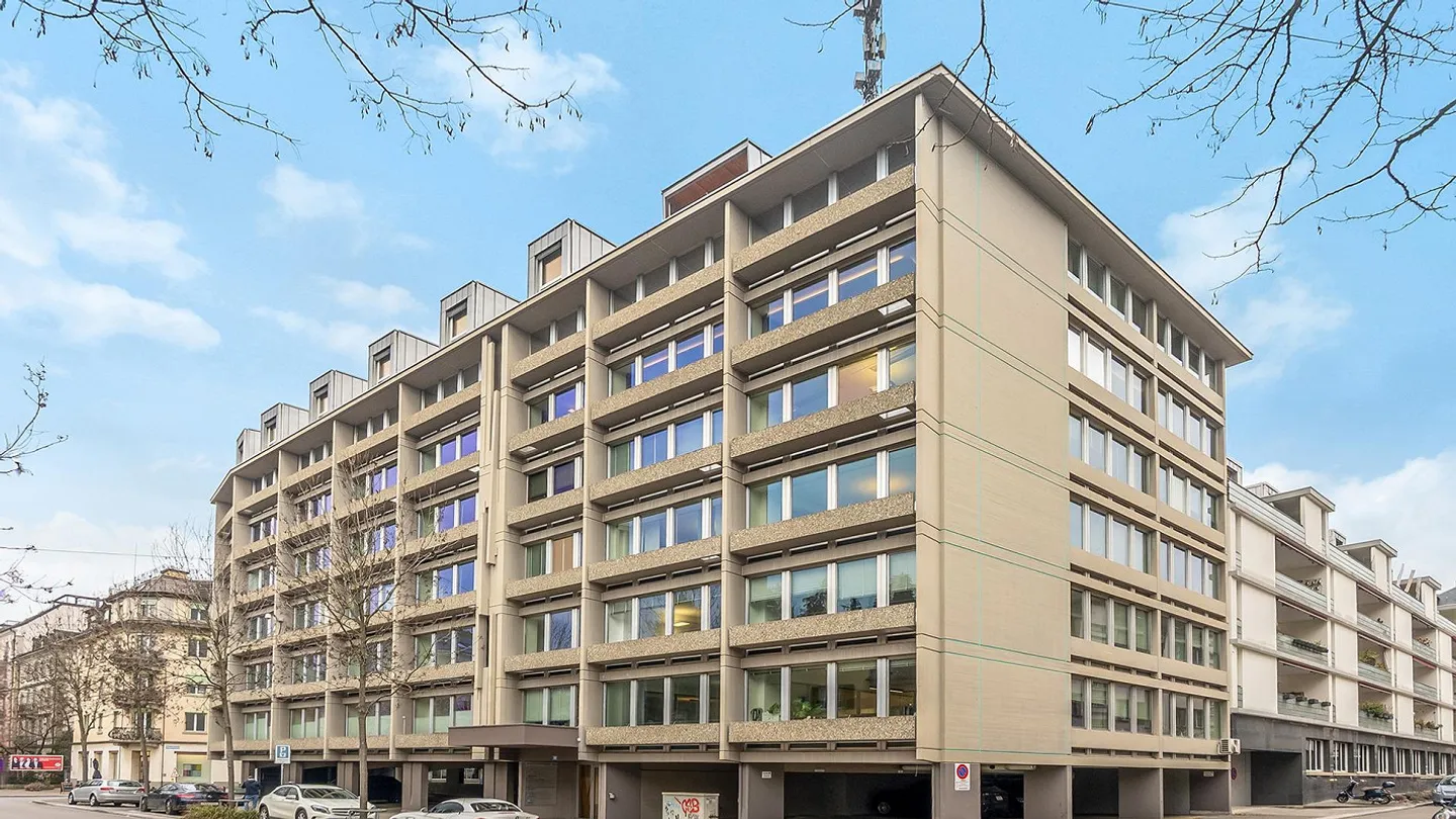 Ufficio completamente sviluppato con vista unica sul lago - Foto 1 di 5