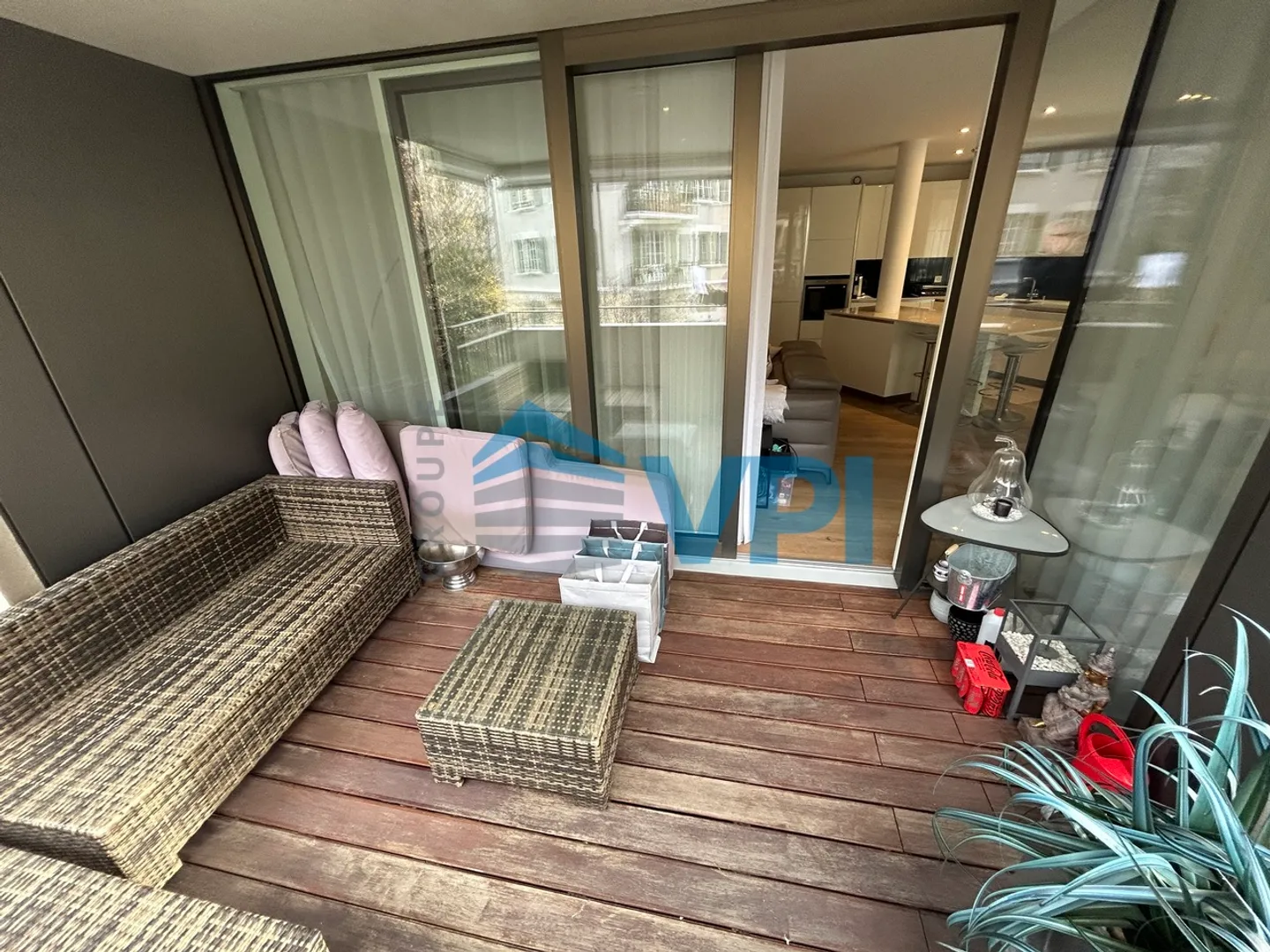 4 stanze con terrazza nel quartiere St Jean Charmilles - Foto 10 di 11