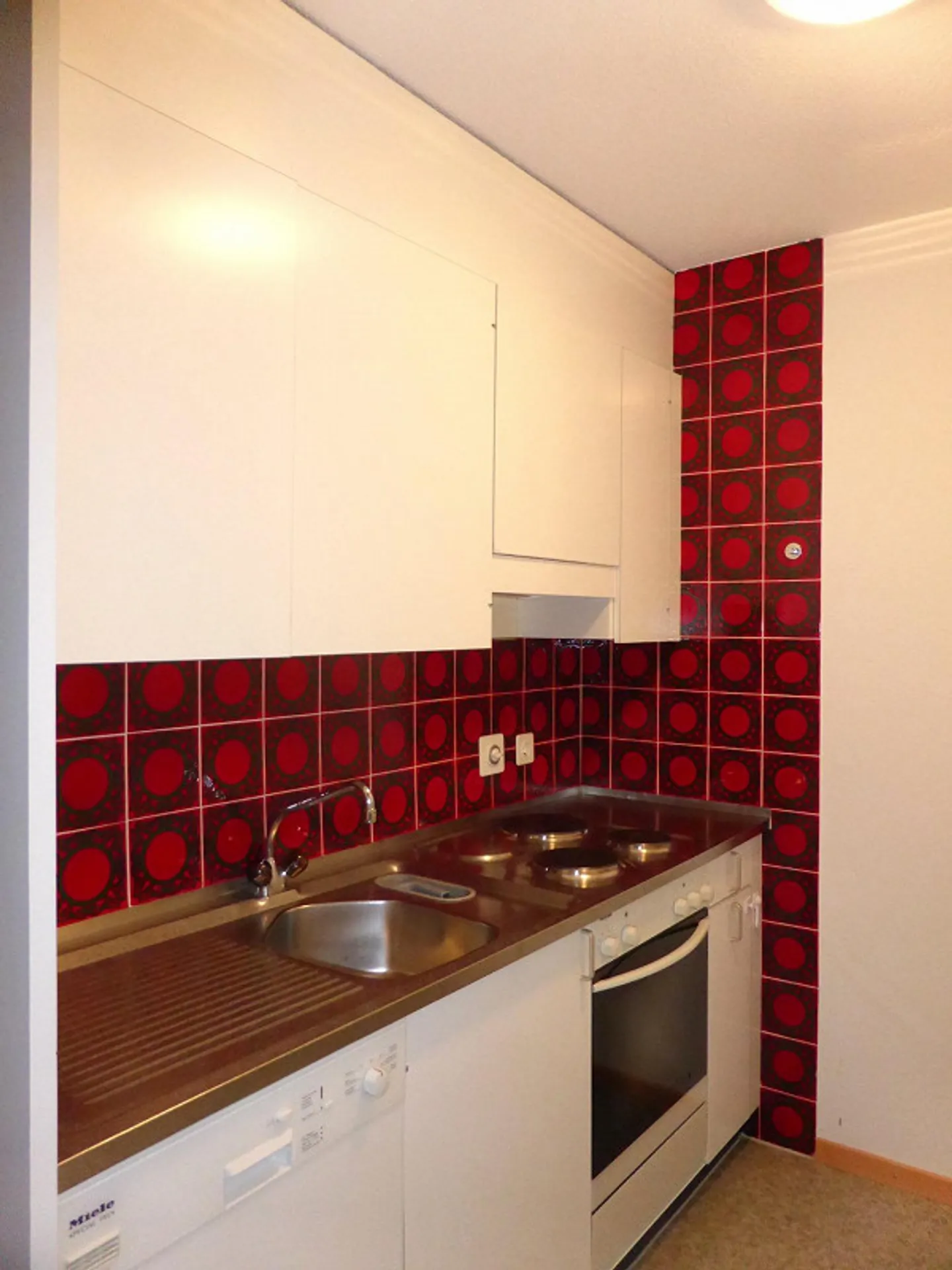 Bright 2.5-room apartment with a view of greenery - Photo 6 of 7