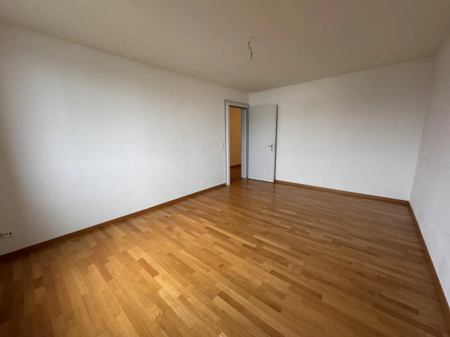 Charming 3.5 Room Maisonette Apartment - Photo 4 of 7