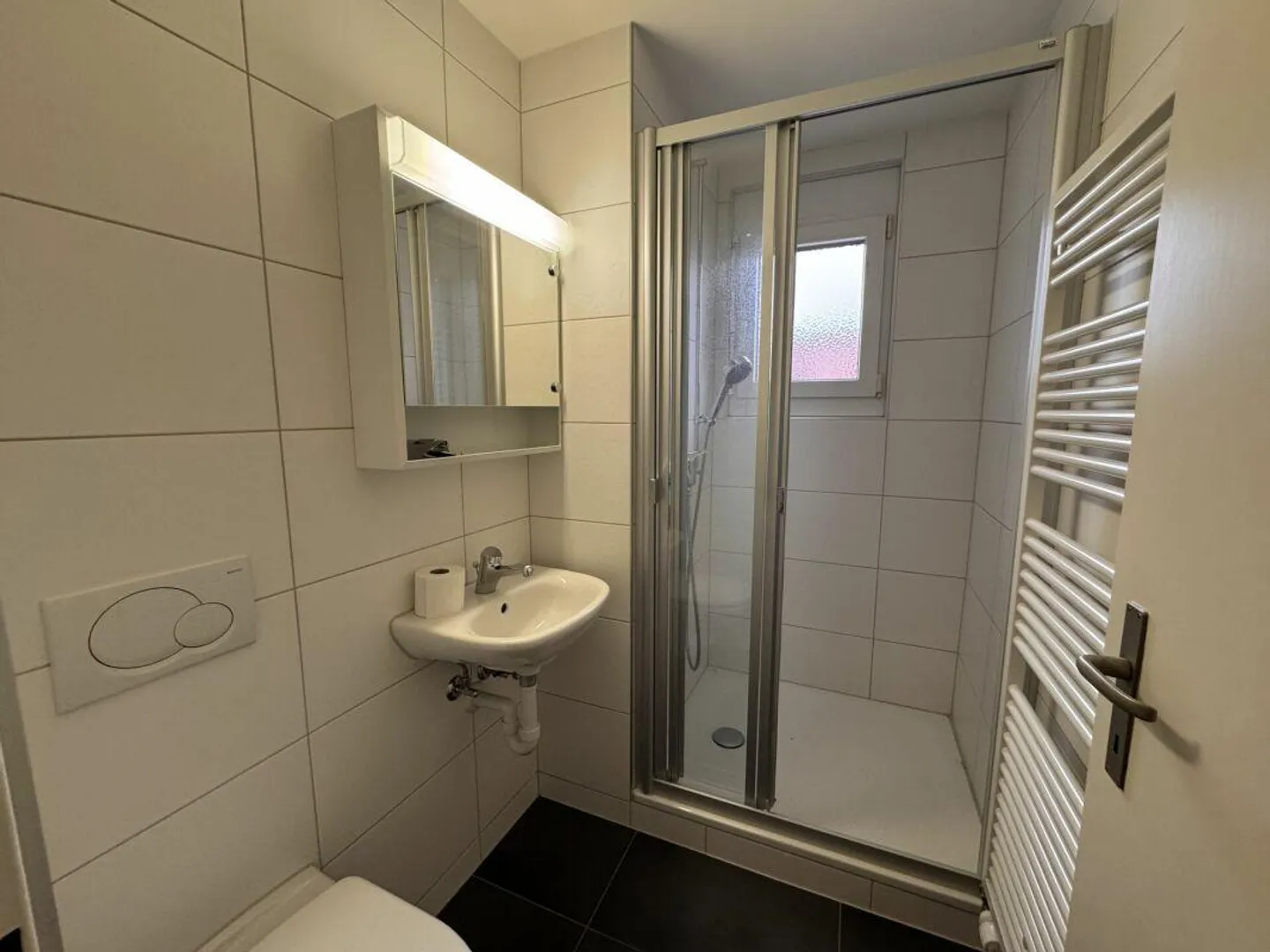 Charming 3.5 Room Maisonette Apartment - Photo 5 of 7