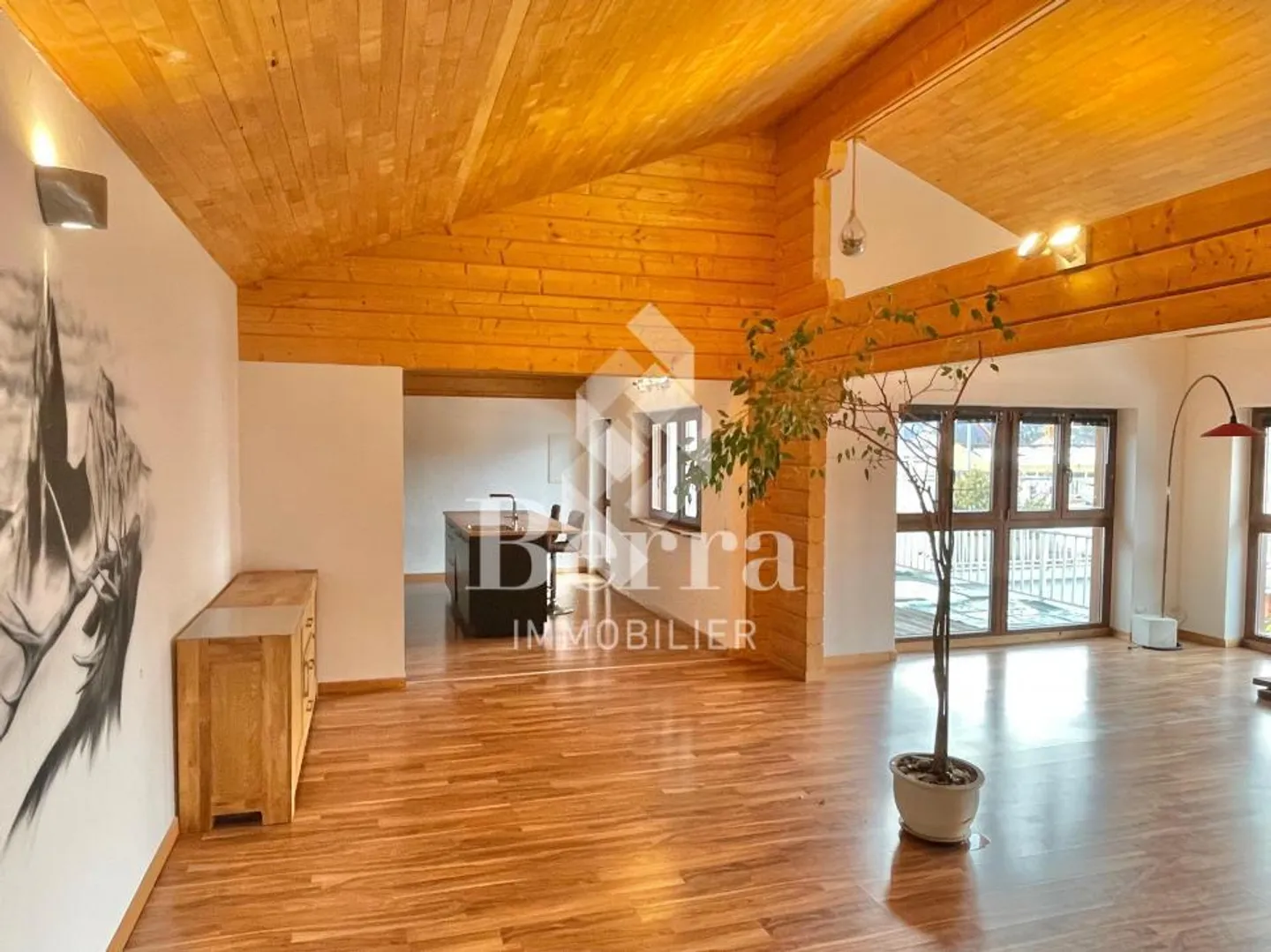 Wunderschöne Penthouse-Wohnung mit 3,5 Zimmern - Foto 1 von 13