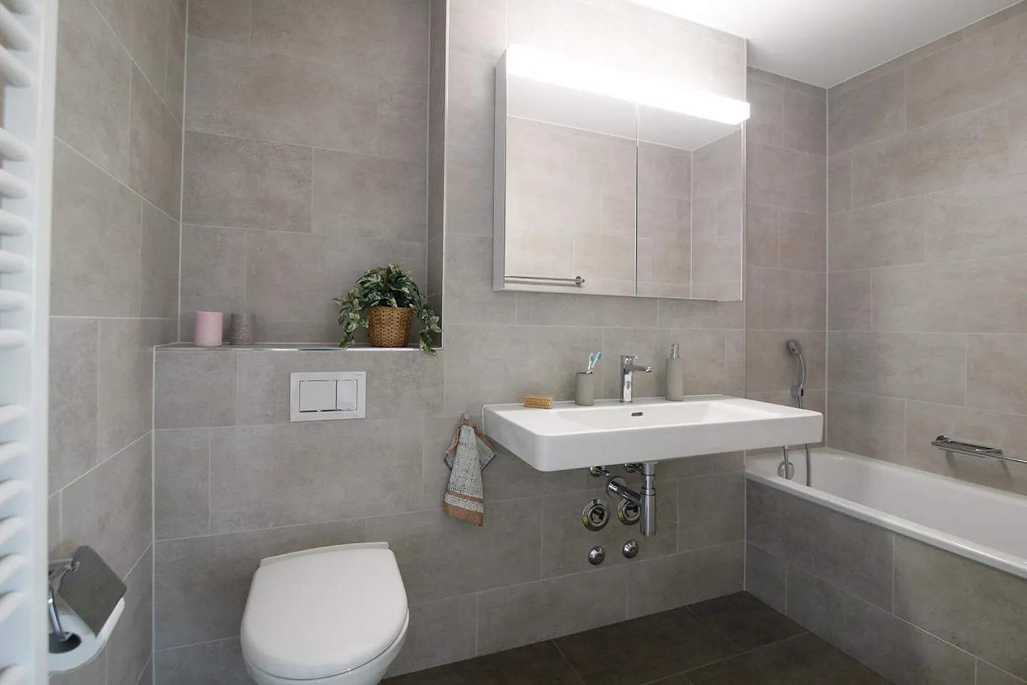 Living in a quiet residential area! - Photo 5 of 10