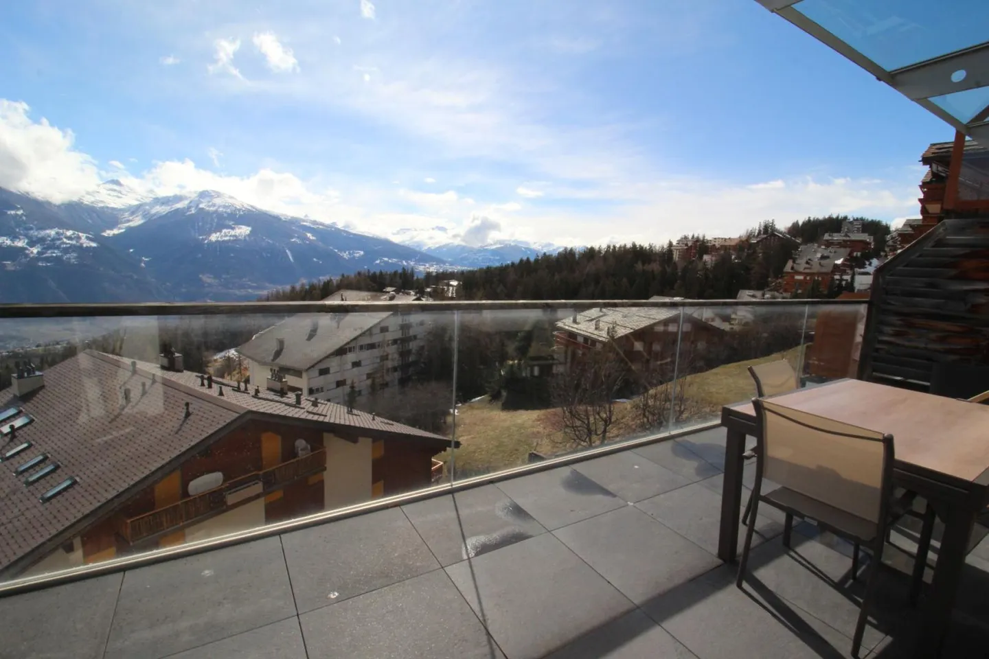 3,5-Zimmer-Wohnung im Herzen von Crans-Montana. - Foto 2 von 6