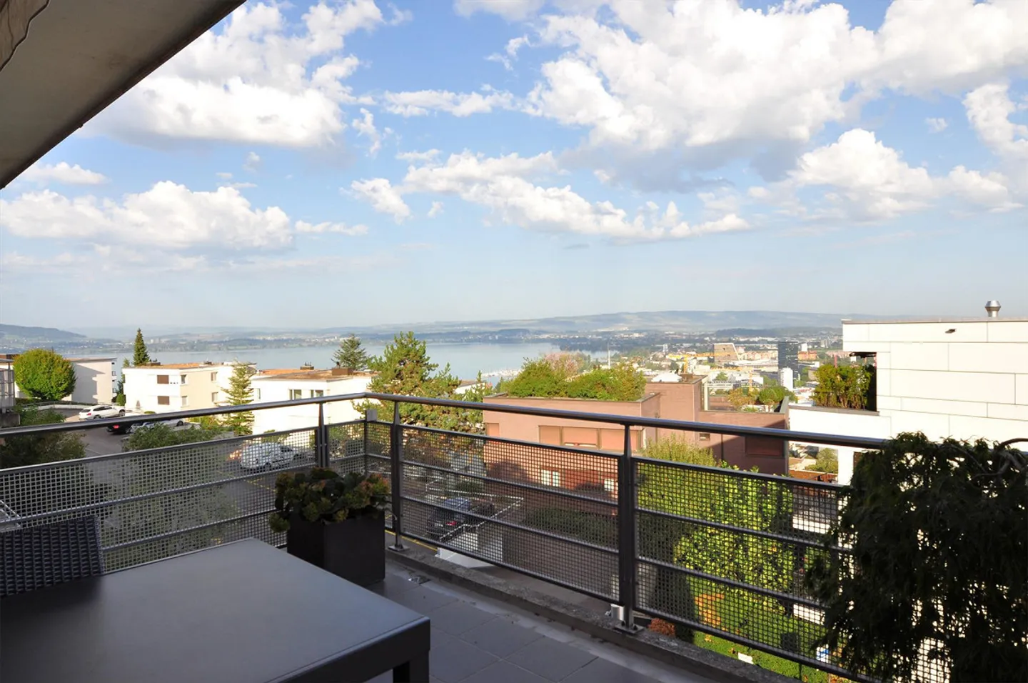 Appartamento 6 stanze in vendita in una zona residenziale ambita - Foto 1 di 3