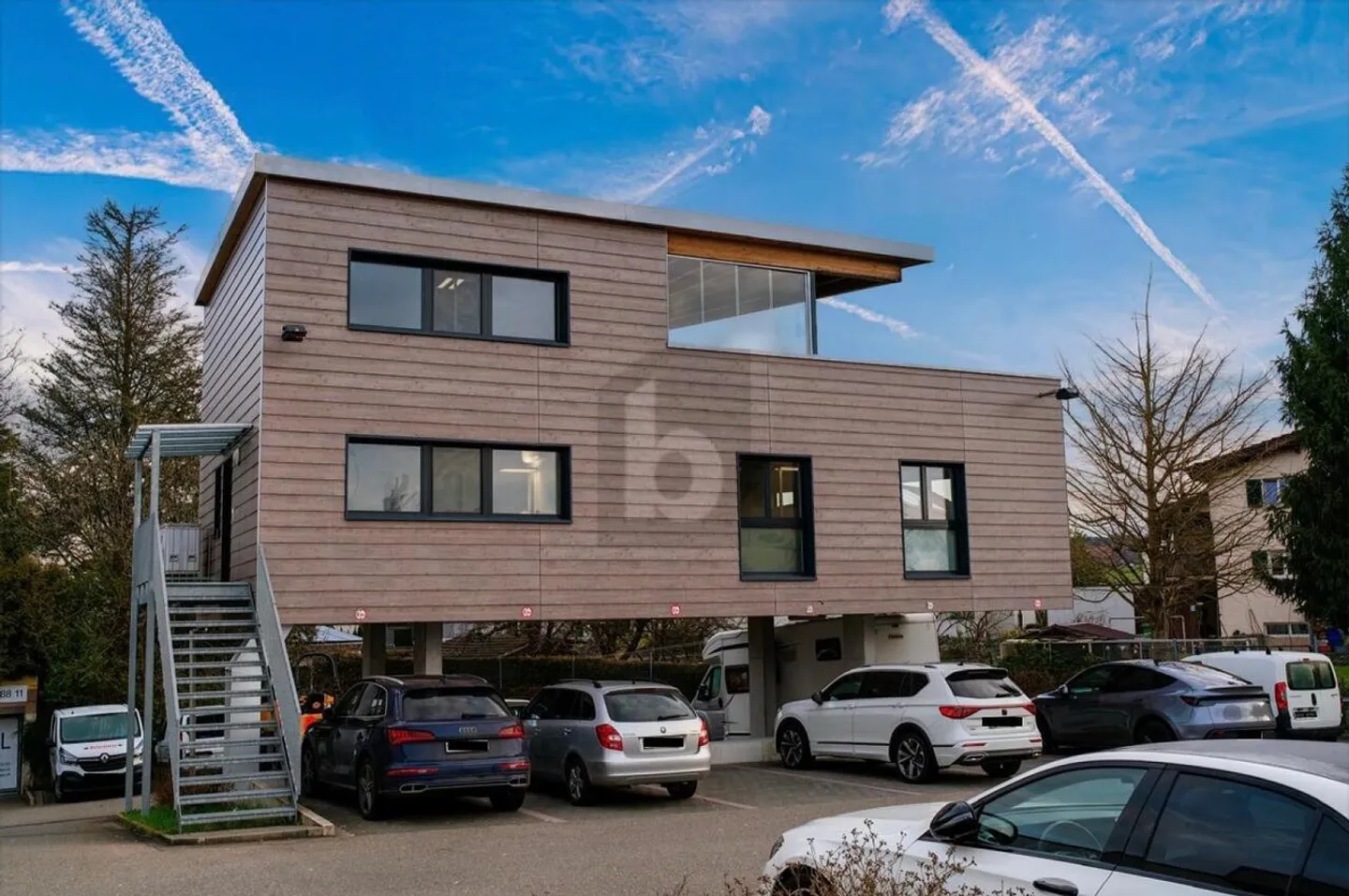 MODERNO E VERSATILE - Foto 1 di 6