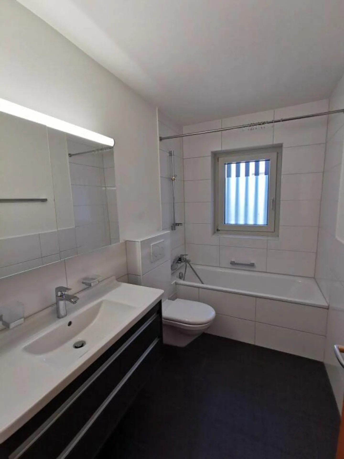 Appartement 3 pièces avec vue panoramique - Photo 3 sur 8