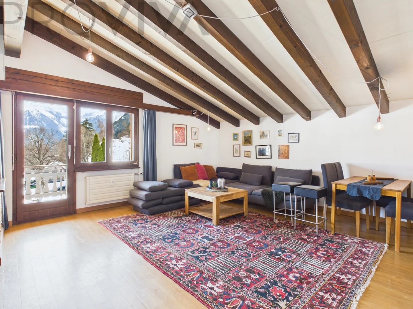 Charmante Wohnung mit grossem Balkon - Foto 2 von 7