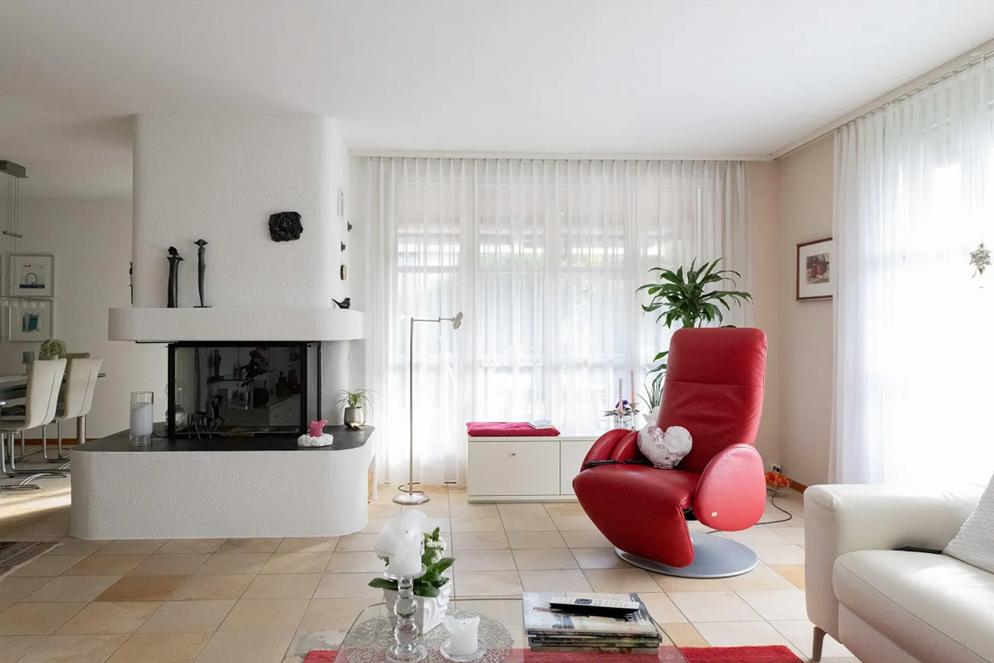 Einfamilienhaus mit grossem Garten im begehrten Einfamilienhausquartier - Foto 4 von 16