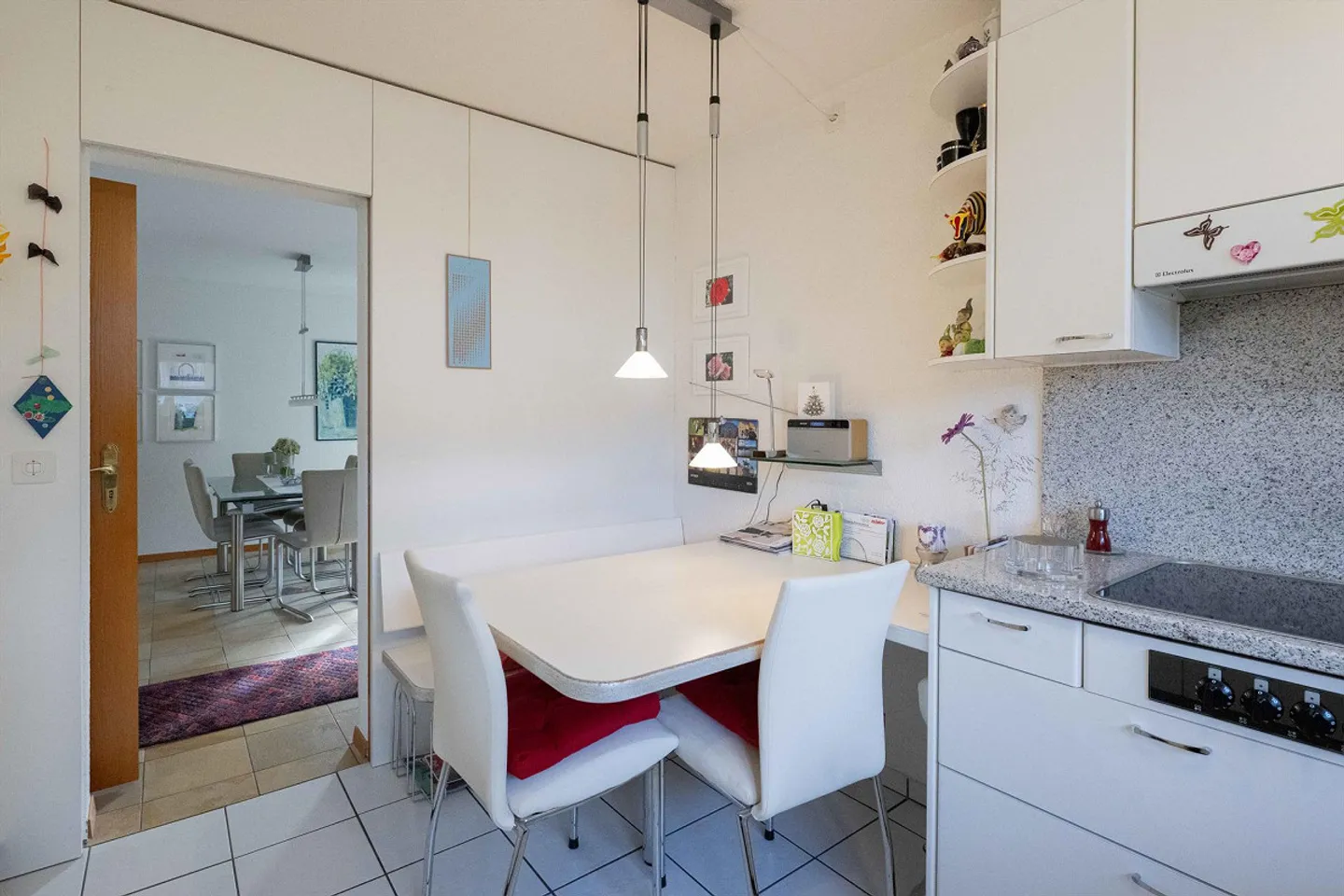 Einfamilienhaus mit grossem Garten im begehrten Einfamilienhausquartier - Foto 6 von 16