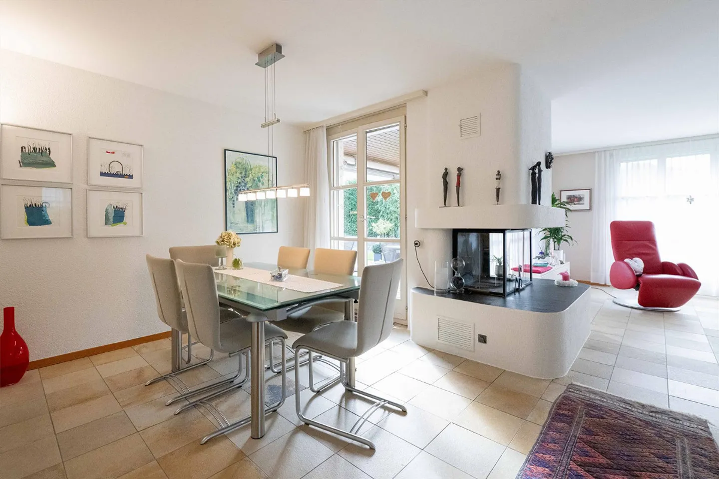Einfamilienhaus mit grossem Garten im begehrten Einfamilienhausquartier - Foto 5 von 16