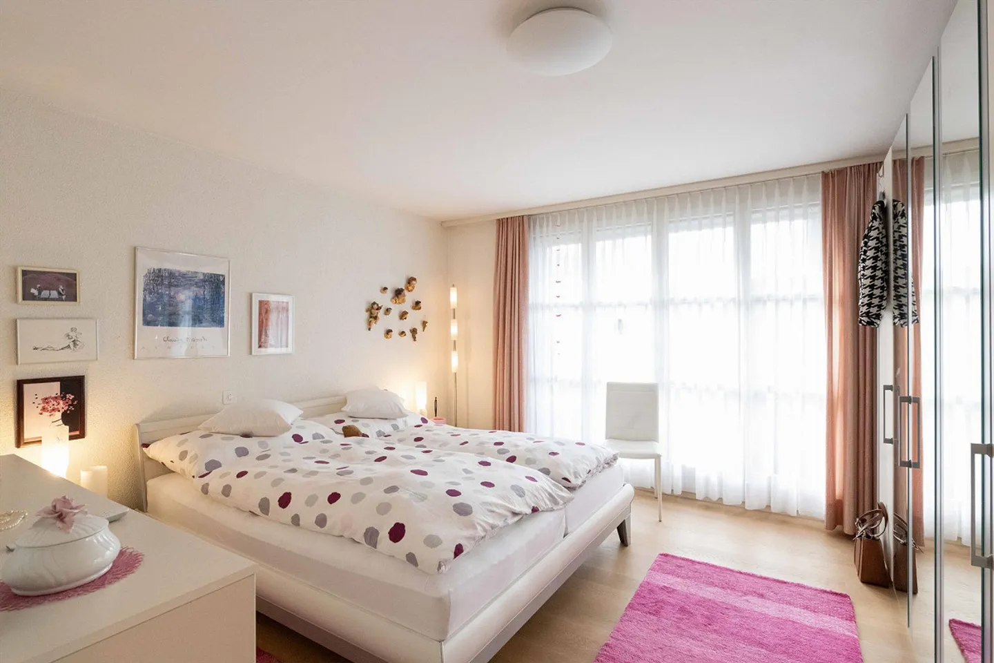 Einfamilienhaus mit grossem Garten im begehrten Einfamilienhausquartier - Foto 11 von 16