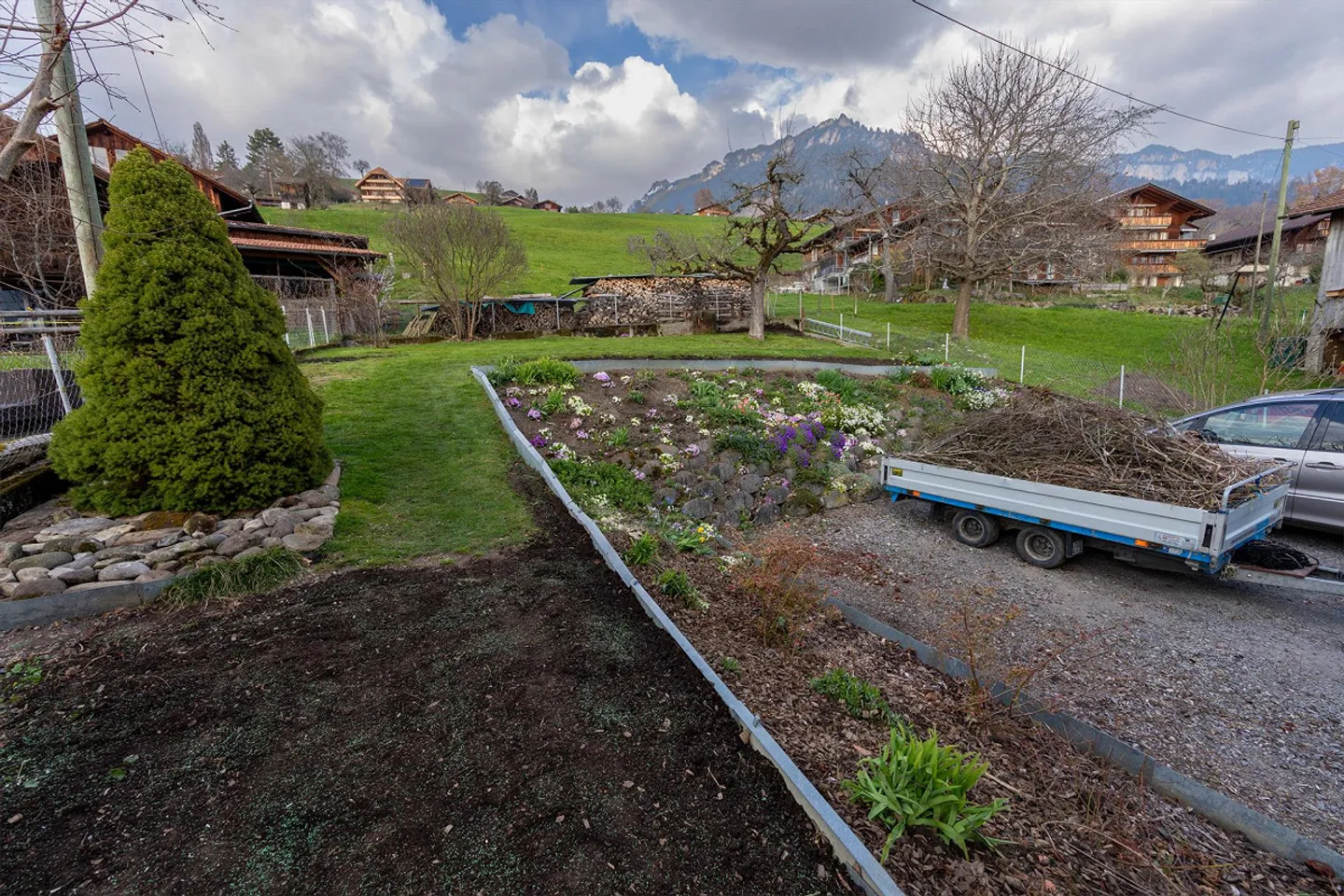 Living like in a single-family home - Photo 13 of 14