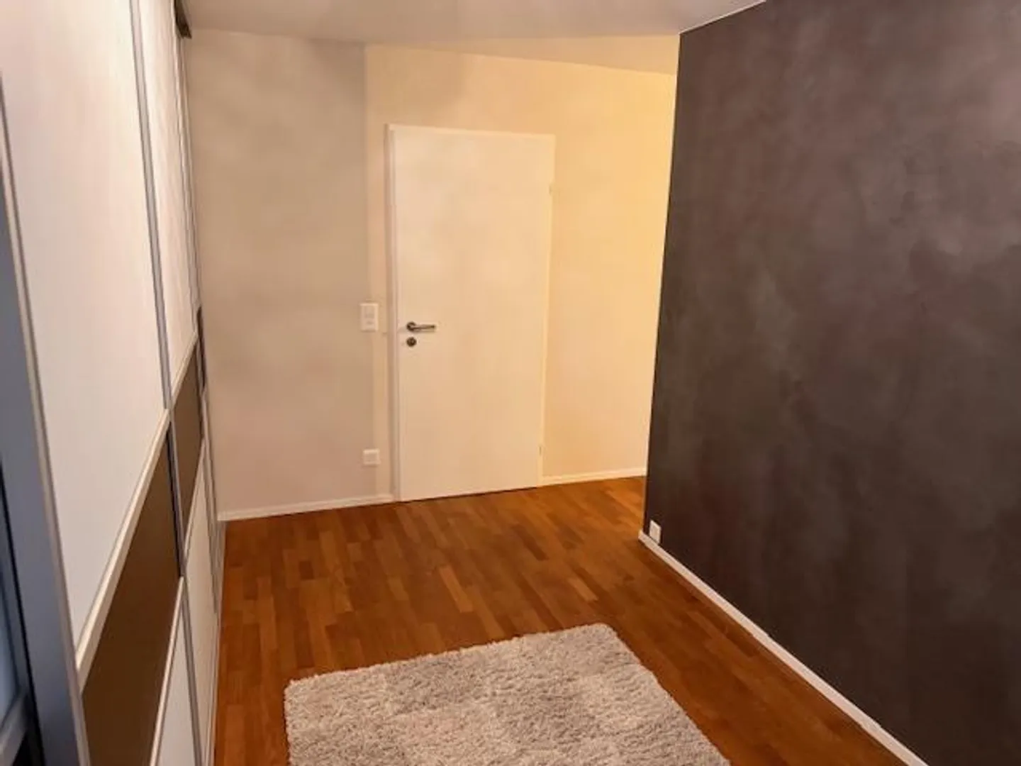 Double Family House - Photo 13 of 14