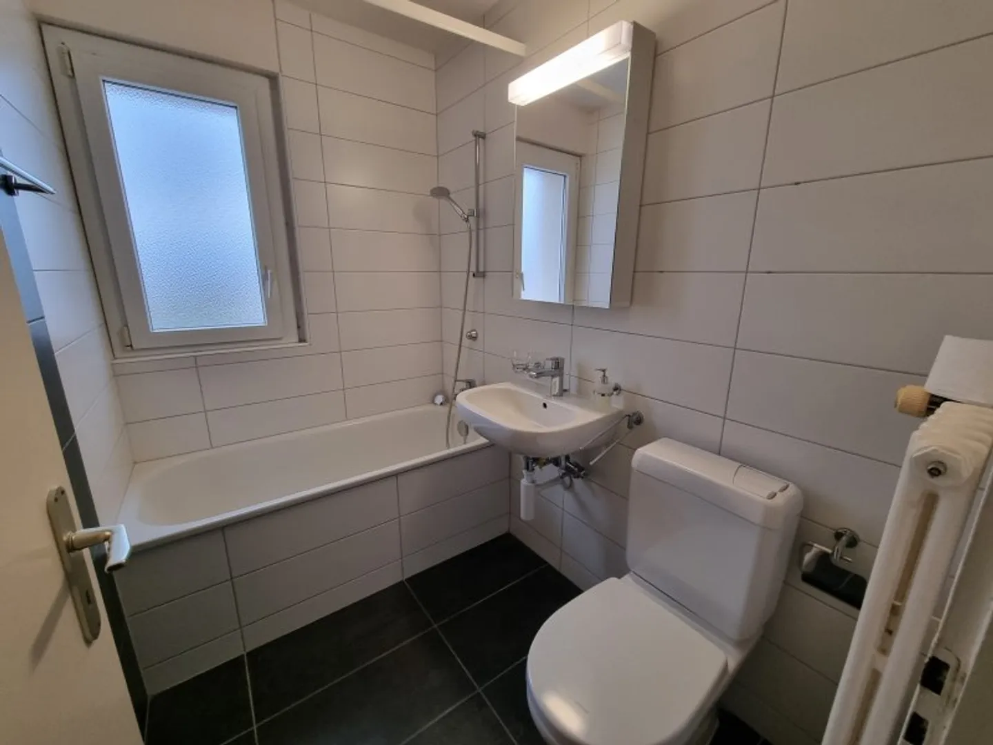 01260 - Appartement 4 pièces - Rte de la Gare 19-21 - BOUDRY - Photo 5 sur 5