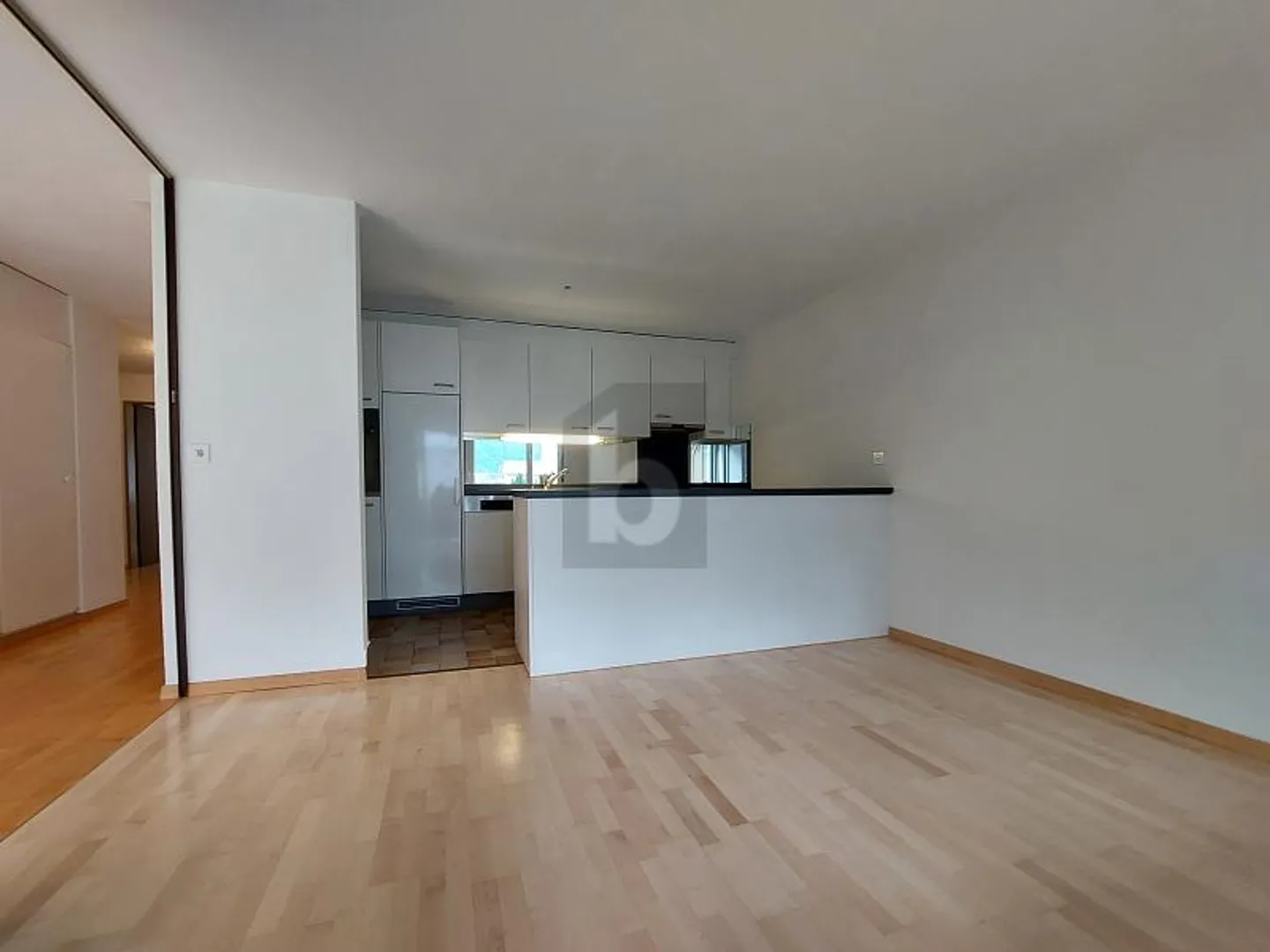4.5 Room Apartment - Photo 4 of 6
