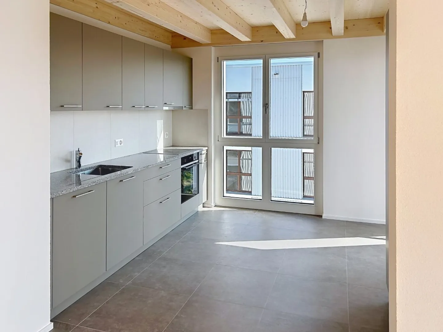 Modern Apartment Near Estavayer Station - Photo 6 of 11