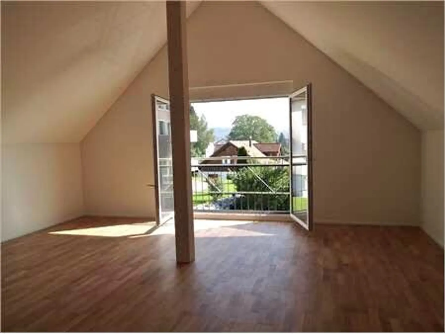 Appartamento mansardato di 2,5 stanze - Foto 1 di 5