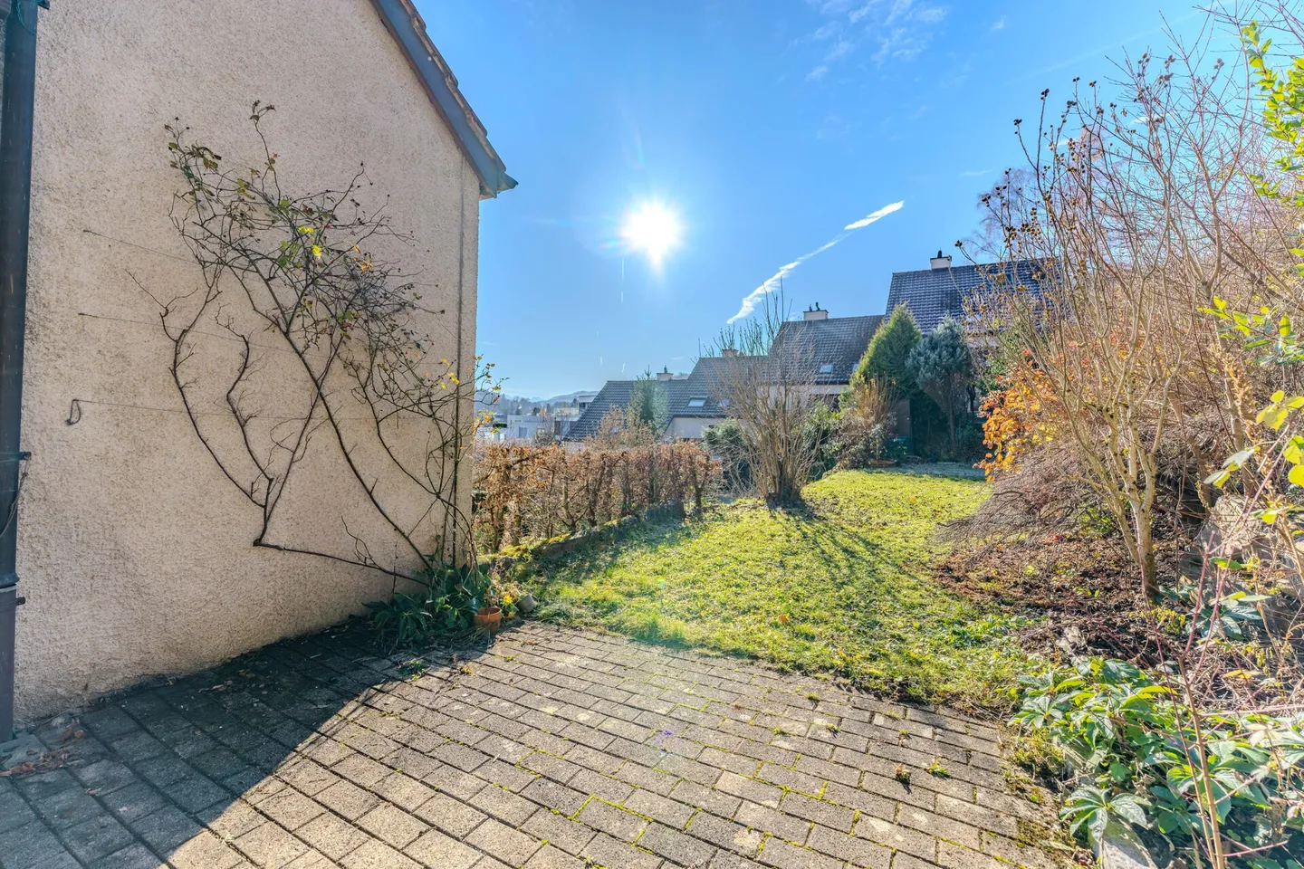 6.5-Room Corner House with Large Garden - Photo 5 of 23