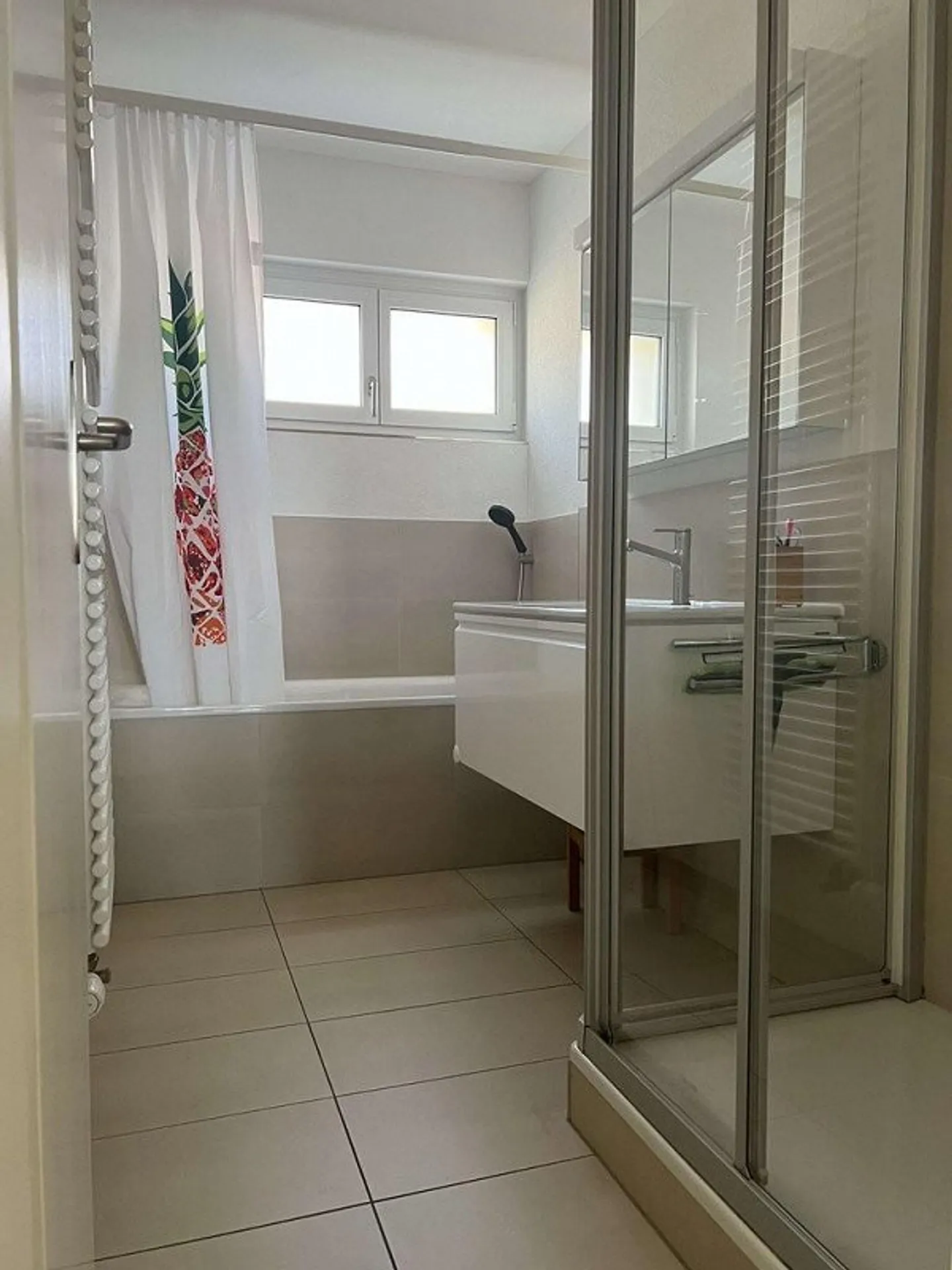 3-room apartment in the green for rent - Photo 7 of 8