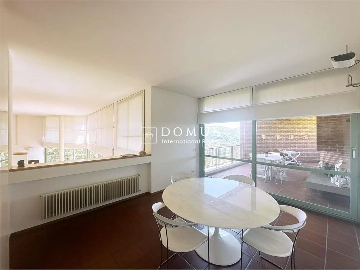 Architectural villa with panoramic view - Photo 5 of 13