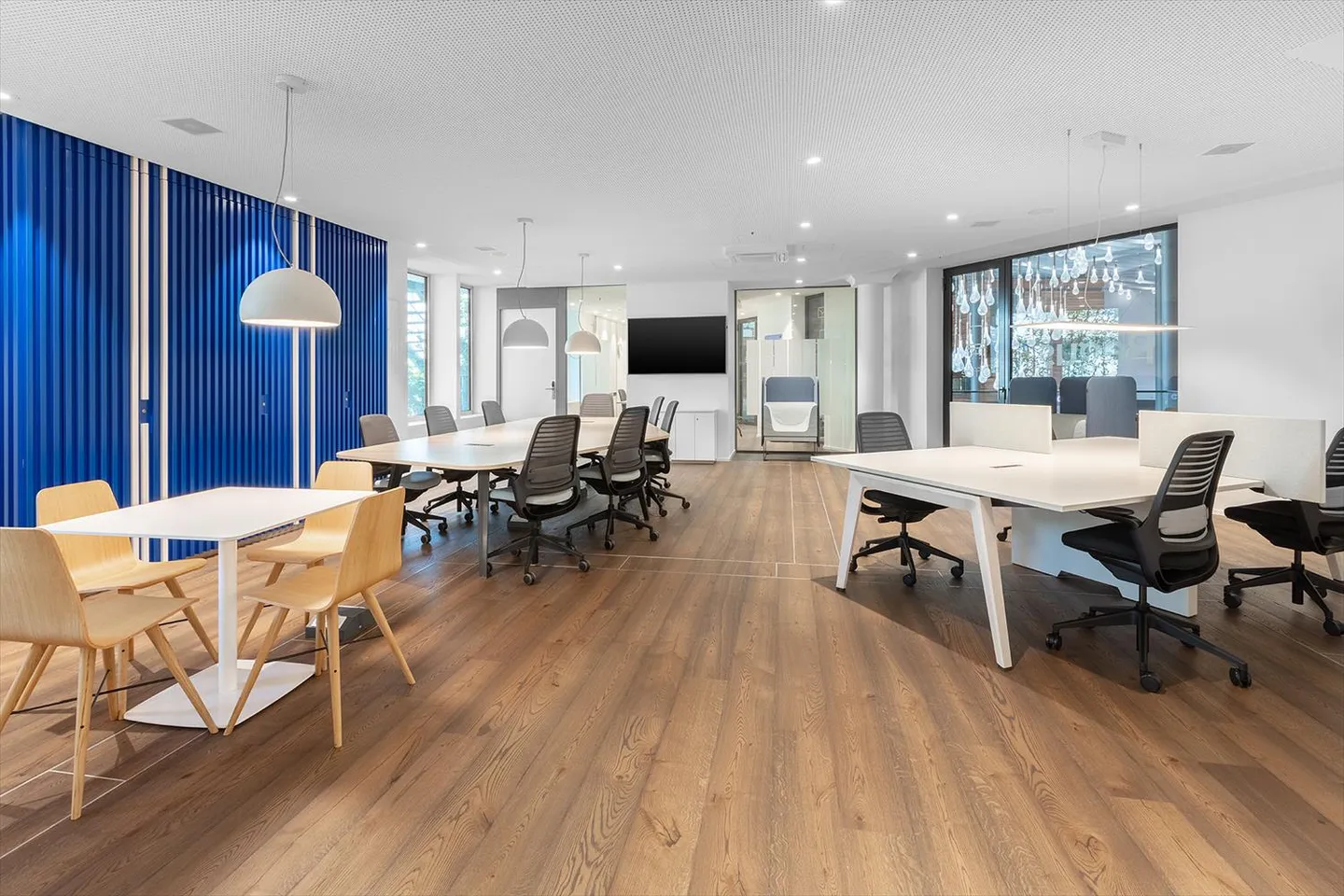 Accesso illimitato all'ufficio durante il nostro orario di apertura presso Regus Stücki Village - Foto 6 di 6