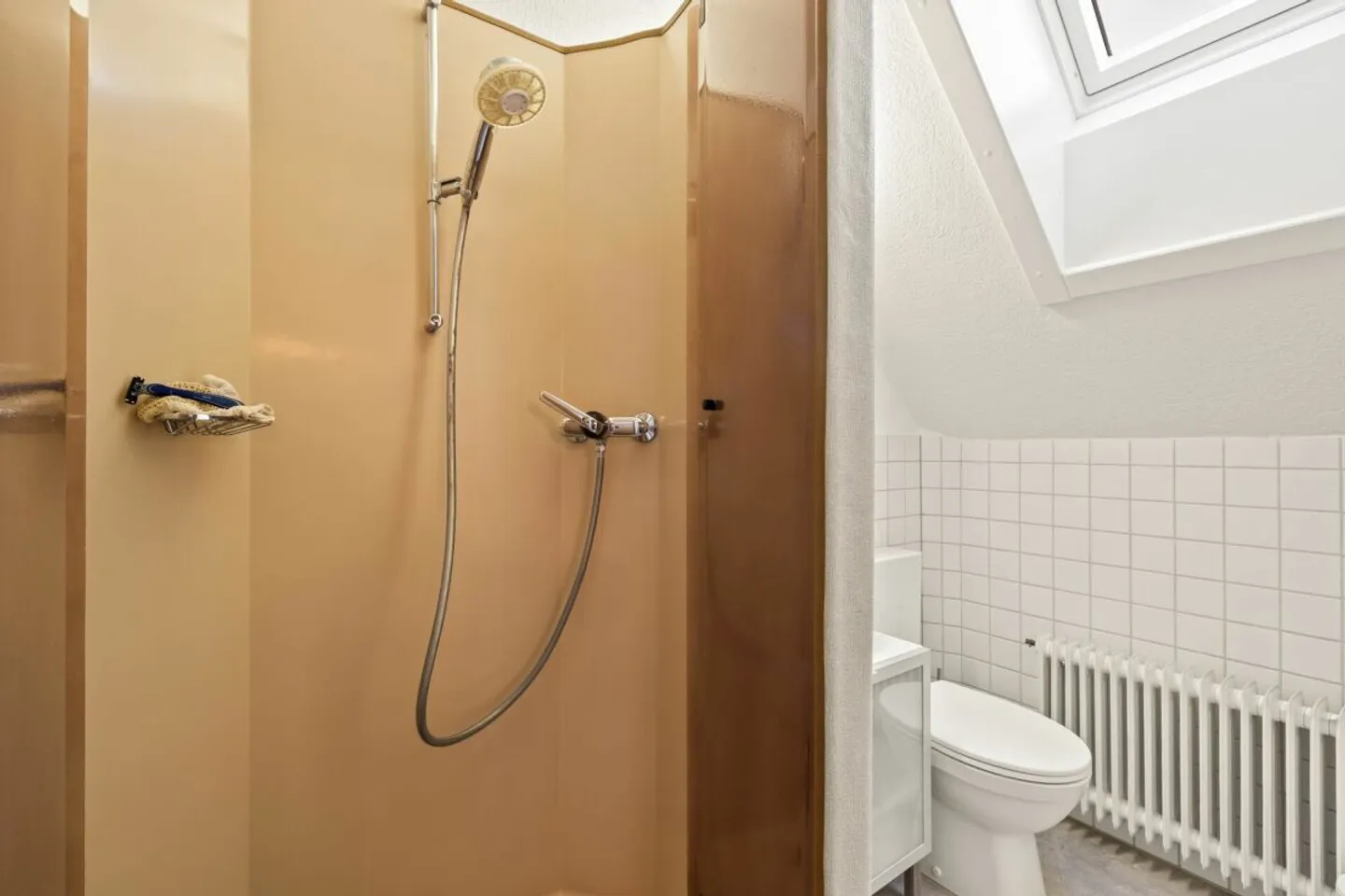 Zweifamilienhaus in Baden - Magischer Rückzugsort mit Mieteinnahmen - Foto 13 von 34