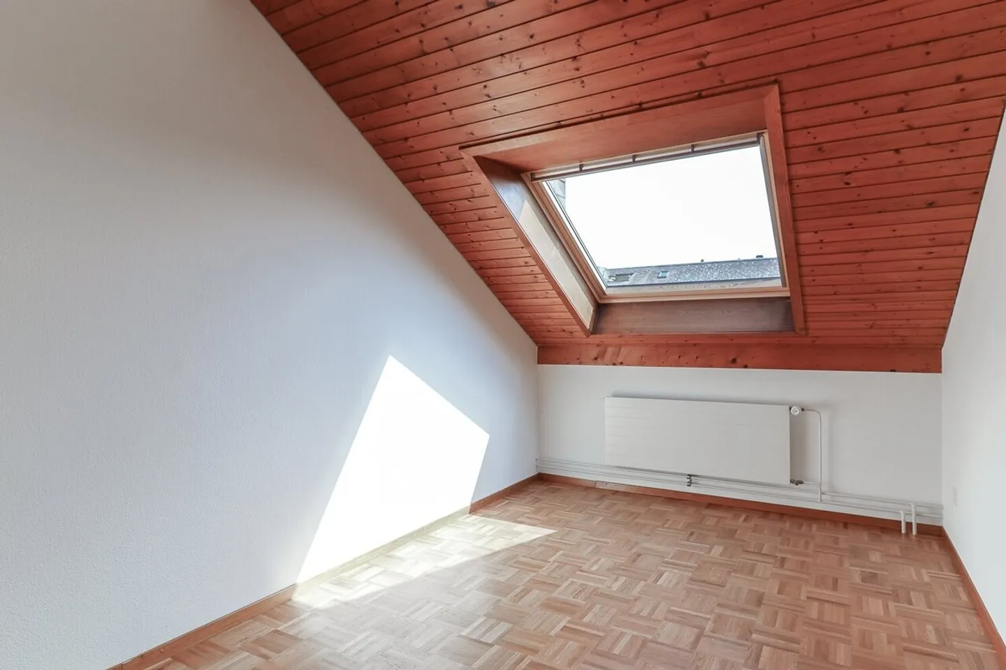 Charming 5.5 rooms in a very family-friendly neighborhood - Photo 9 of 13