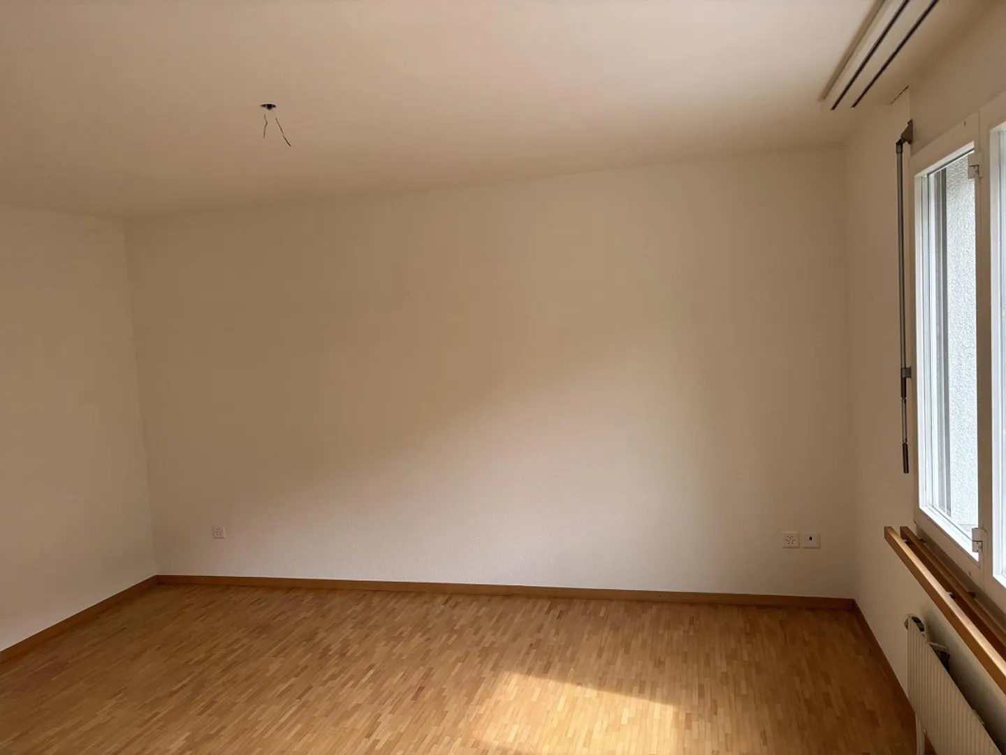 3 1/2 Zimmer Wohnung mit Garage - Foto 6 von 12