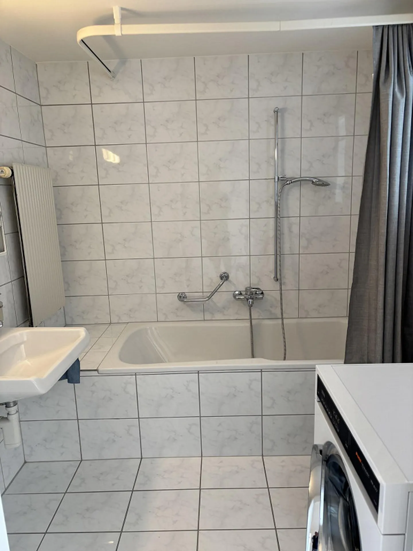 3 1/2 Zimmer Wohnung mit Garage - Foto 11 von 12