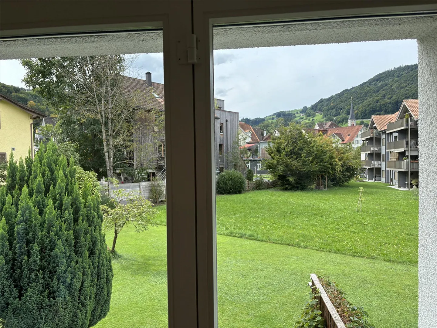 3 1/2 Zimmer Wohnung mit Garage - Foto 12 von 12