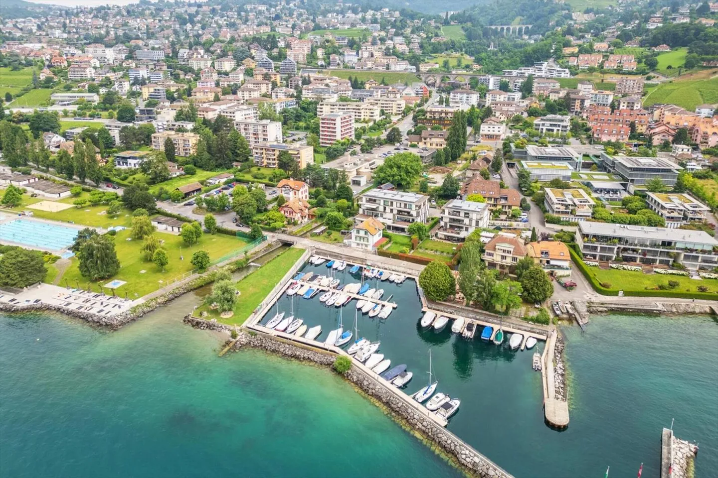 Appartamento con 11 camere a Paudex - Foto 2 di 9