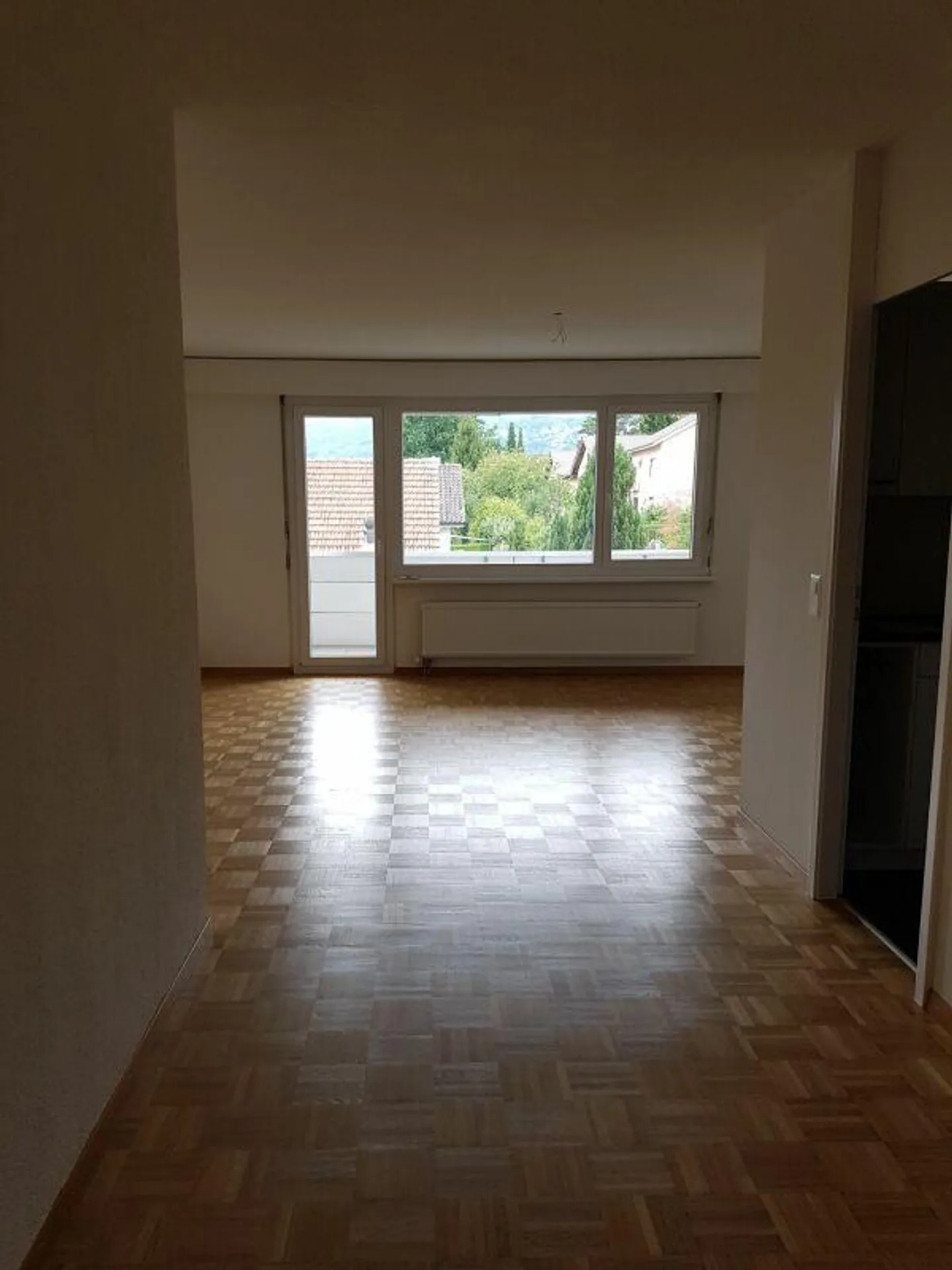 3-room apartment on the 1st floor with balcony - Photo 6 of 8