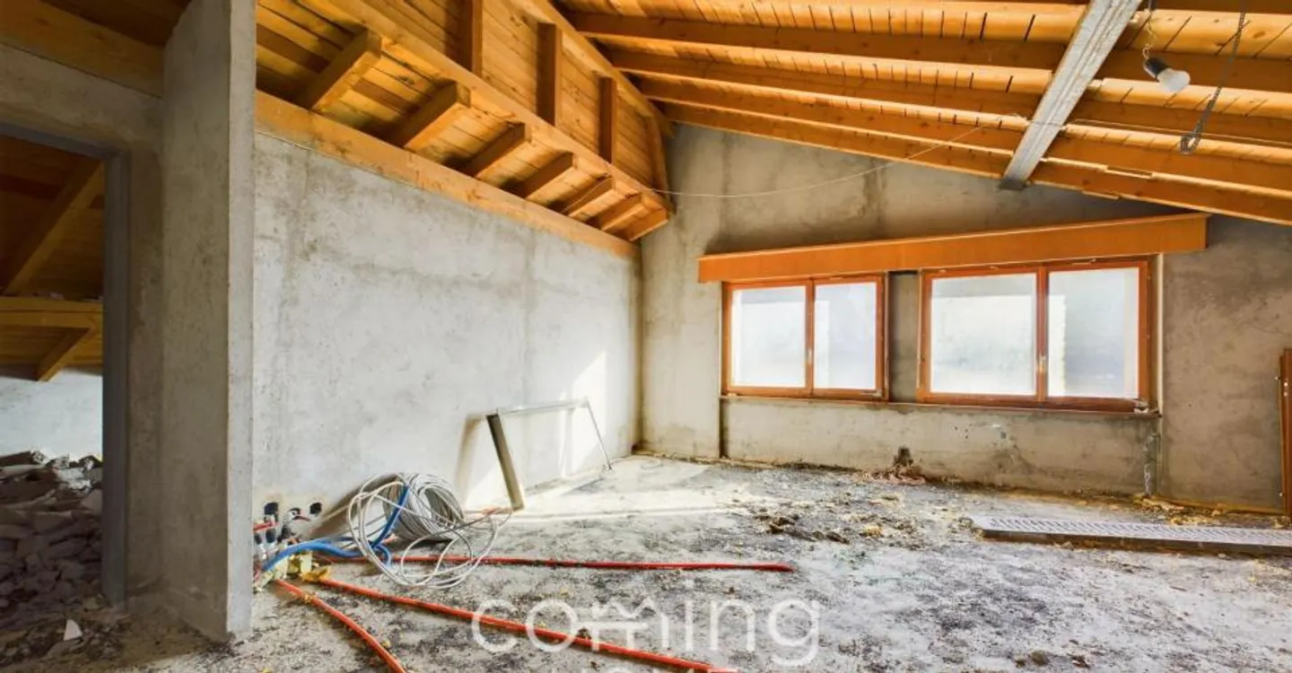 Exclusive 3-family house in sunny location - Spacious living areas & garages - Photo 13 of 13