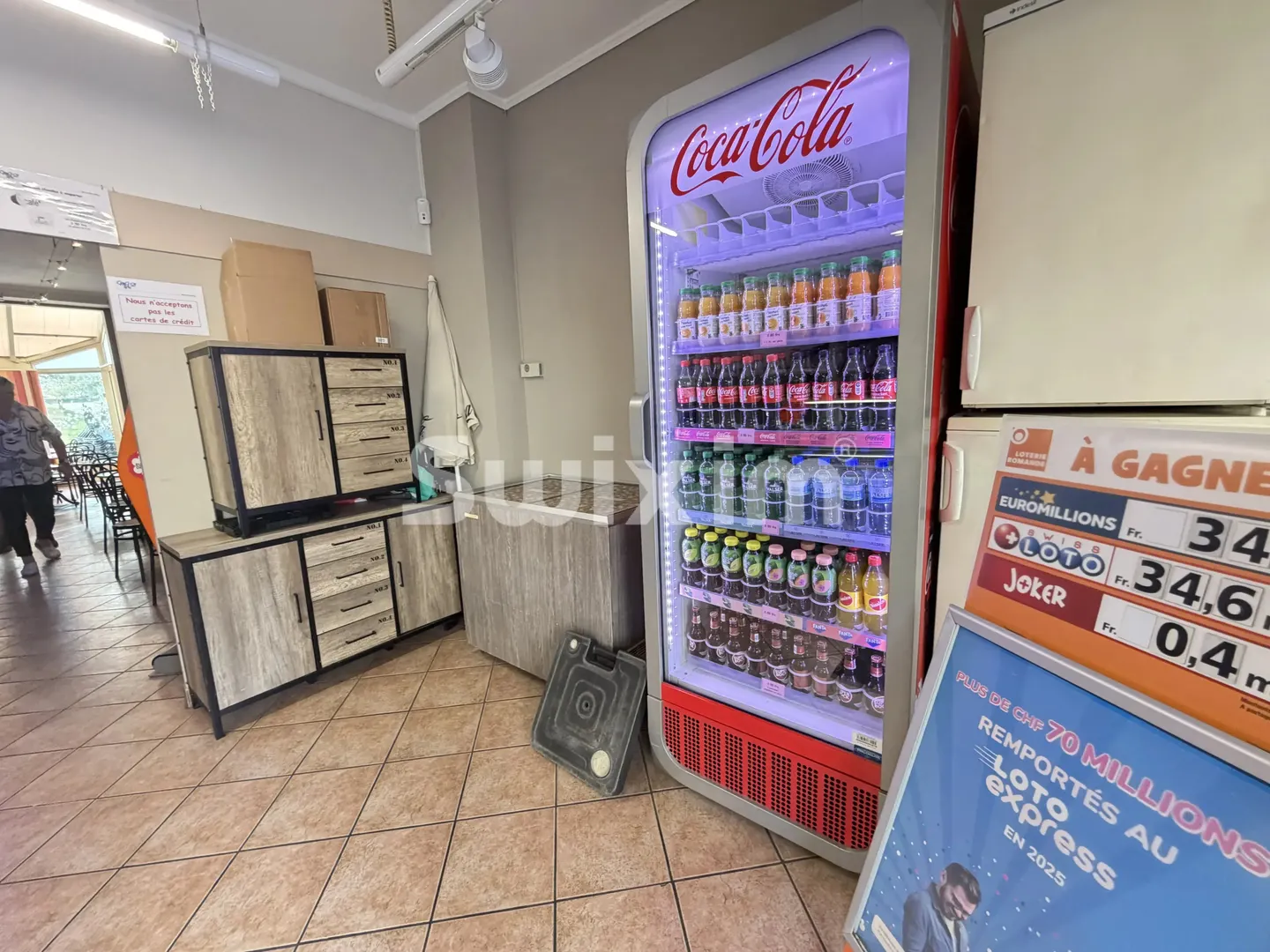 Commercial Space in Prime Location - Photo 5 of 11
