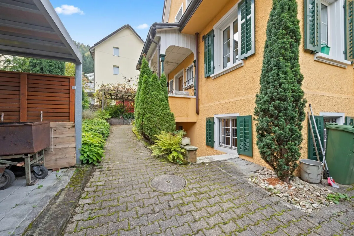 Zweifamilienhaus in Baden - Magischer Rückzugsort mit Mieteinnahmen - Foto 31 von 34