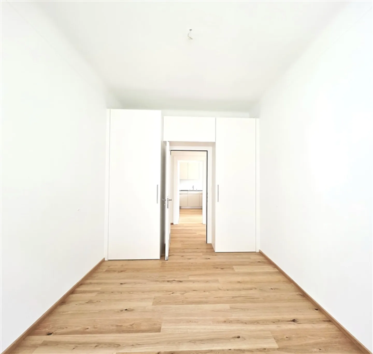 First rental of a dreamlike 5-room old building apartment after complete renovation - Photo 15 of 17