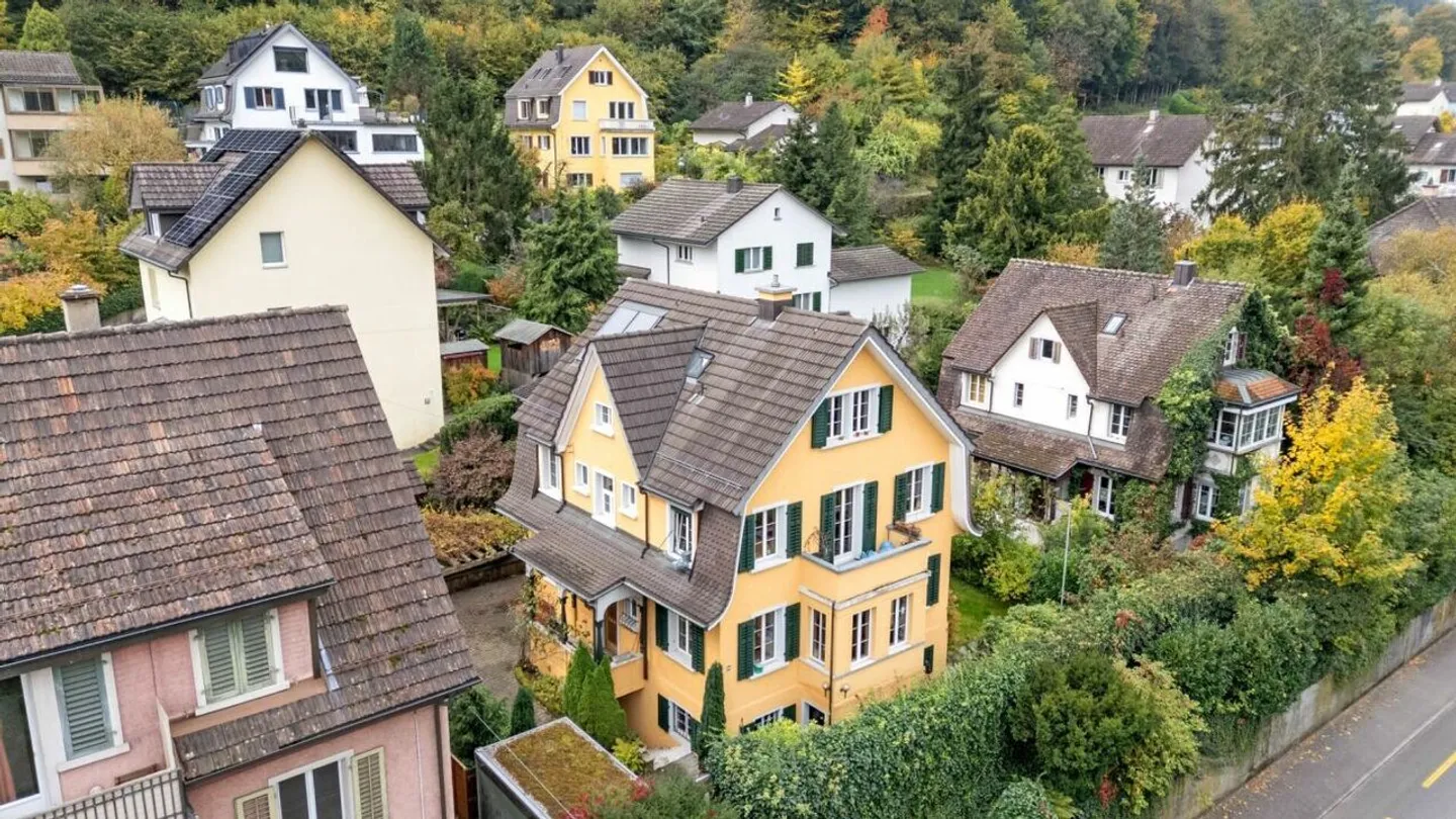 Zweifamilienhaus in Baden - Magischer Rückzugsort mit Mieteinnahmen - Foto 34 von 34