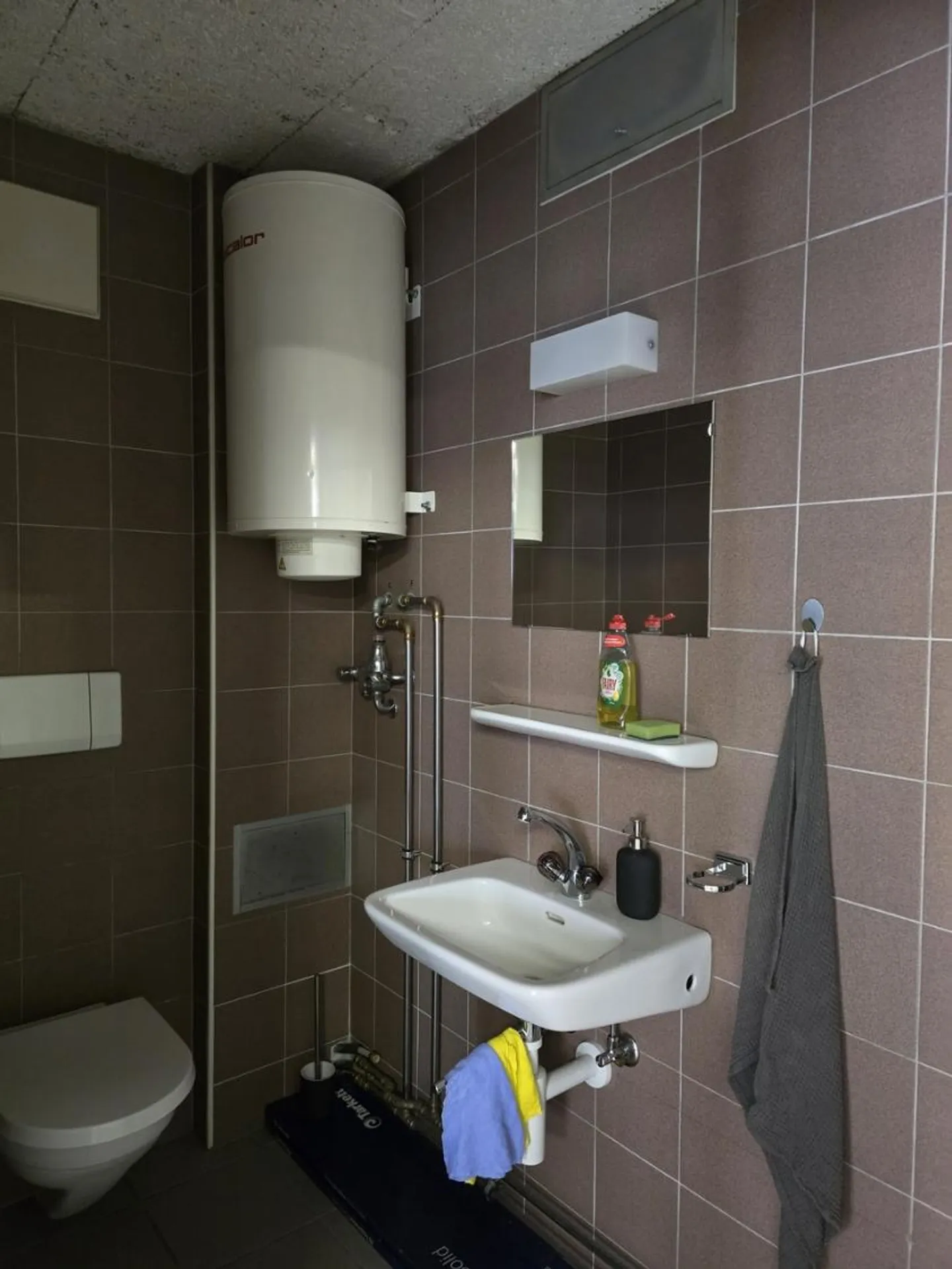 Gewerbefläche zu Vermieten - Foto 6 von 9