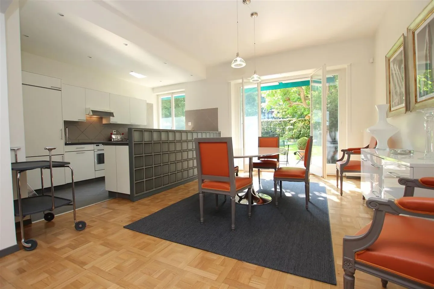 NEI PRESSI DELLA SCUOLA INTERNAZIONALE E DEL PARCO BERTRAND | 2 APPARTAMENTI | UN RARO PROGETTO FAMILIARE NEL CUORE DI GINEVRA! - Foto 4 di 13